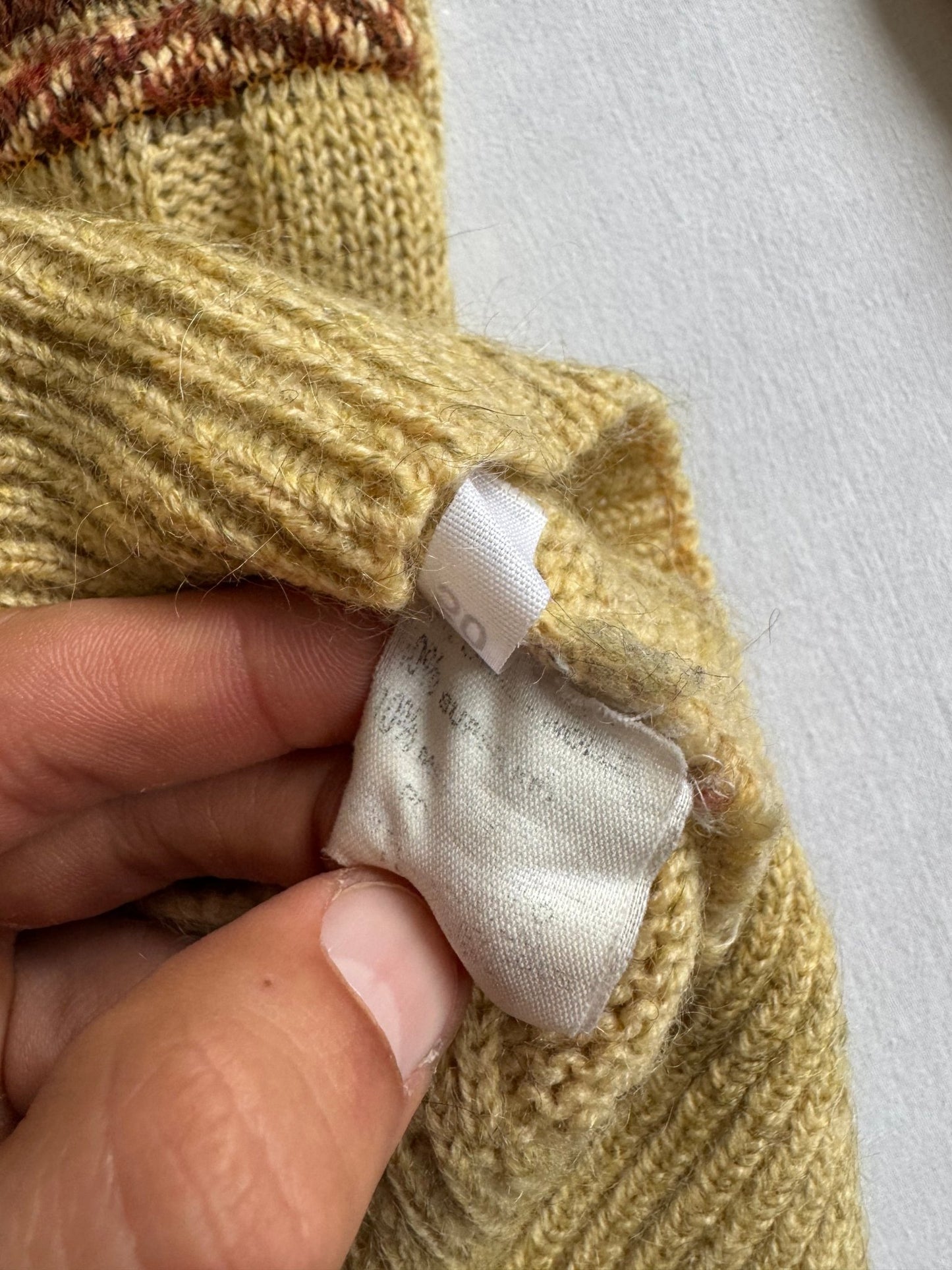 🧶 Pulover vintage crem - gălbui cu broderie de vânătoare (mărime L) - anbracaminte