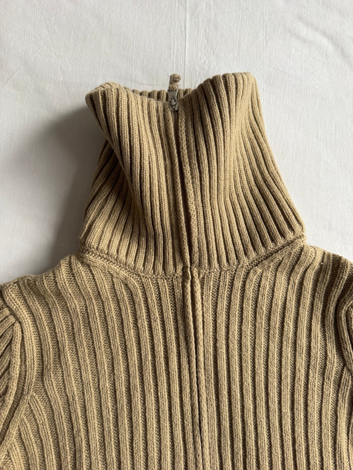 🧶 Pulover Y2K Damă Benetton Crem Ribbed Knit cu Fermoar – M - anbracaminte
