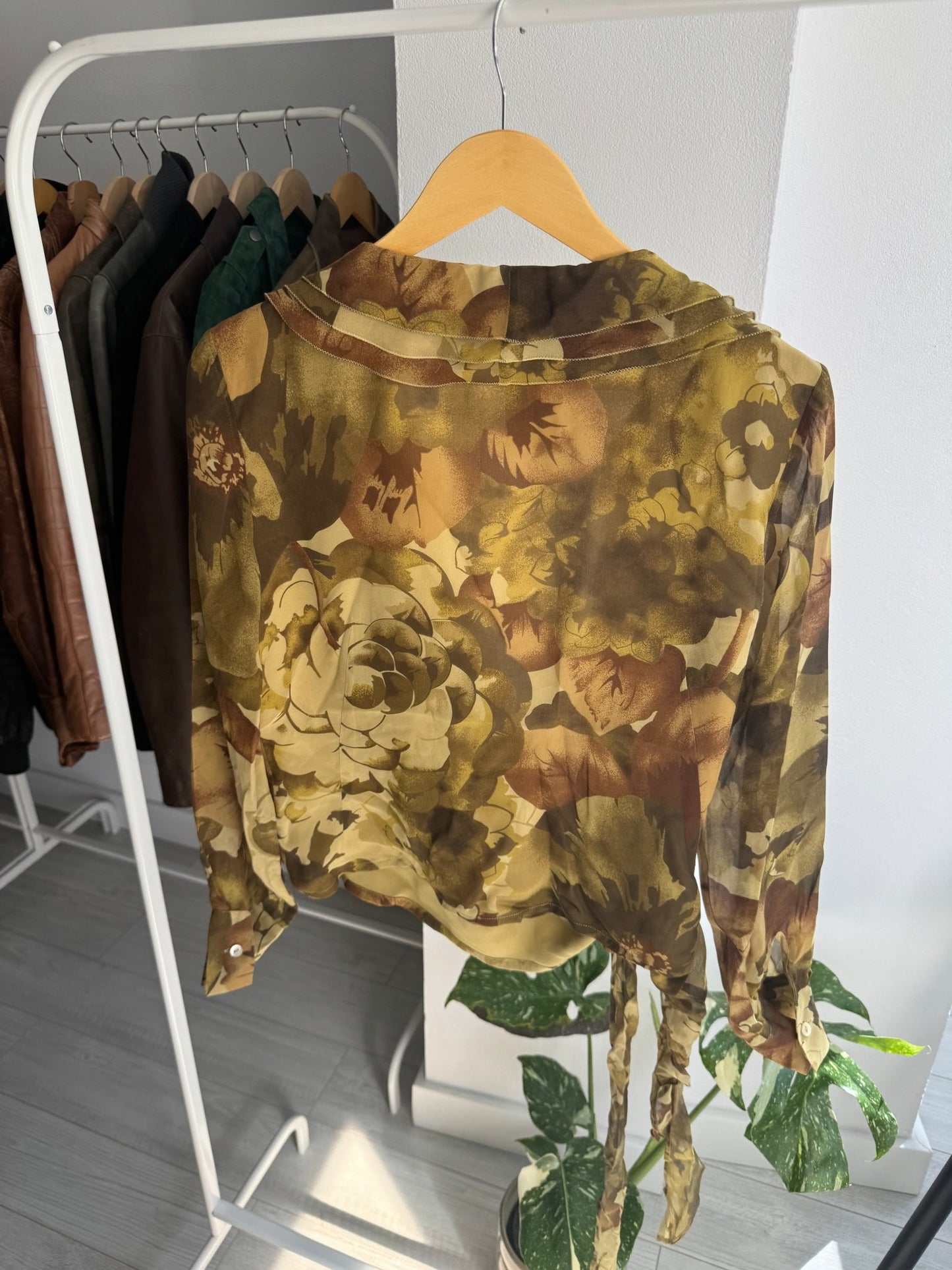 ✨ Top Y2K Blunauta Printed din Mătase – IT 48 (L/XL Damă) – Made in Italy - anbracaminte