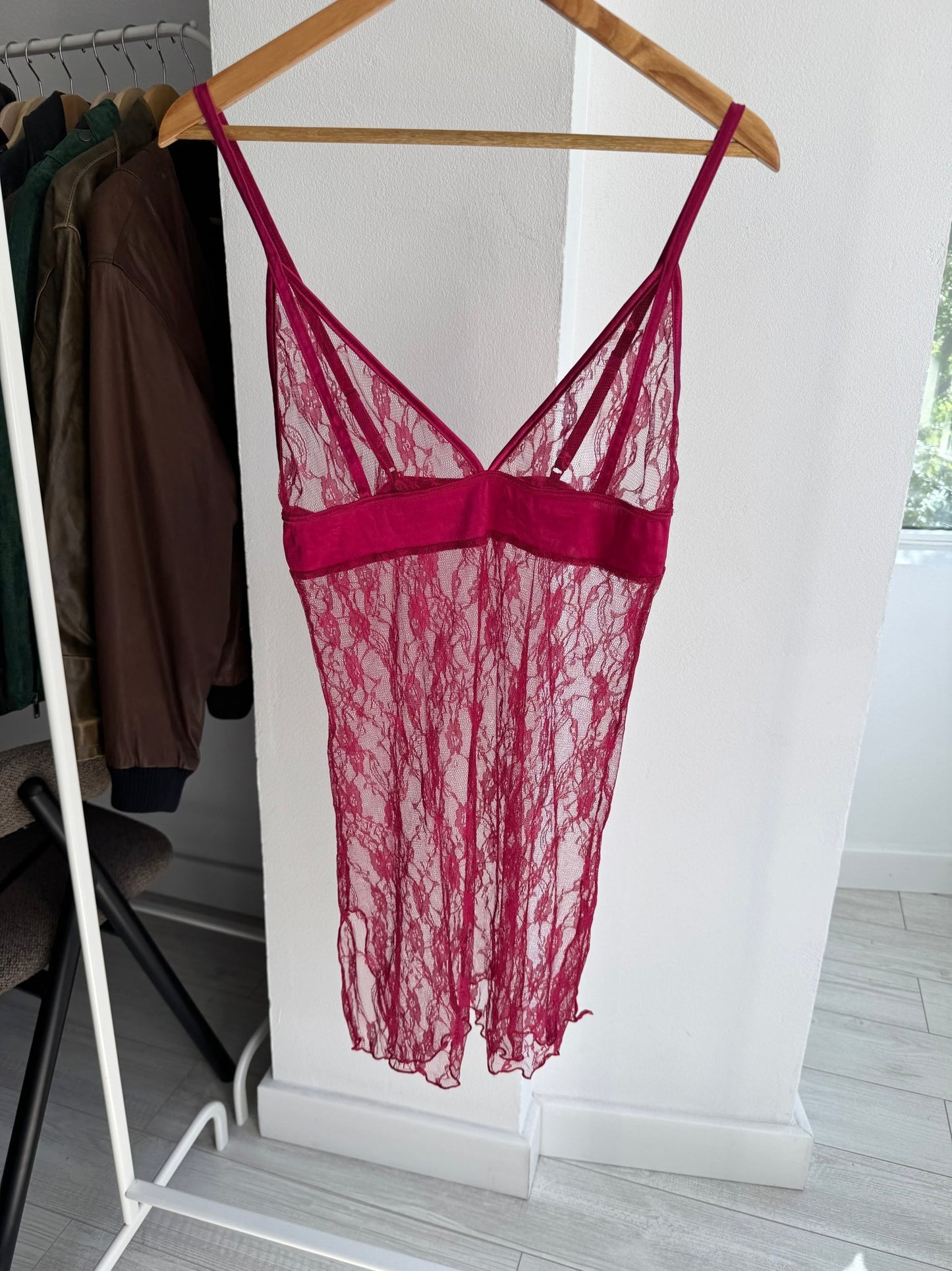 💗 Top Y2K Dark Pink Lace – XS/S Damă - anbracaminte