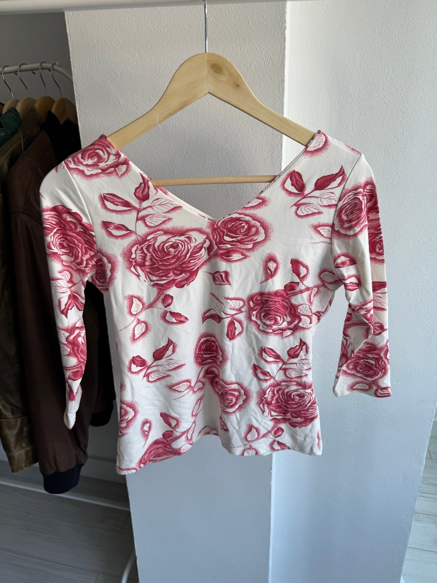 š¹ Top Y2K Rose Printed ā M/L DamÄ ā Made in Italy - anbracaminte