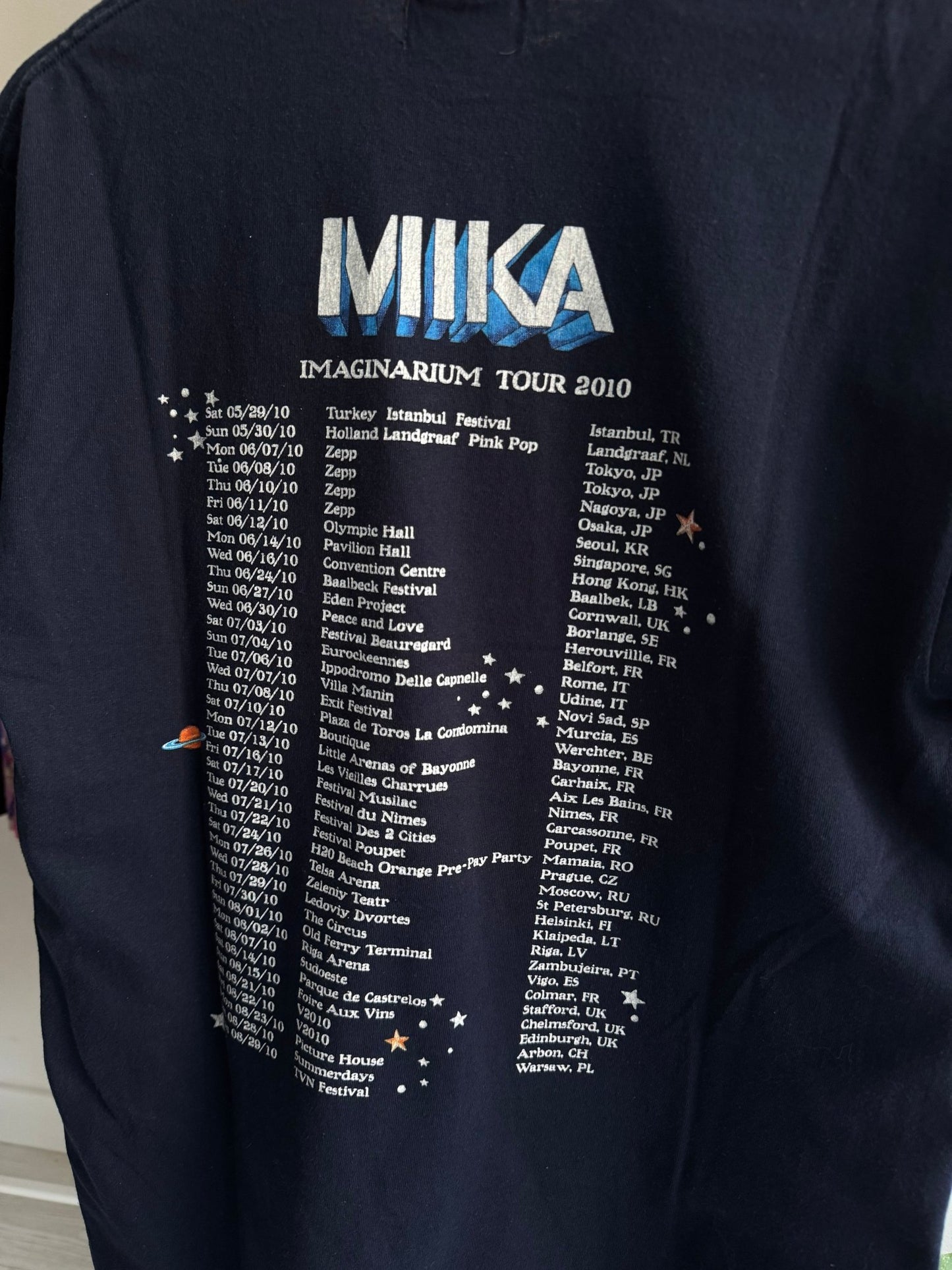 ☀️ Tricou Tour 2010 Mika – M Bărbați - anbracaminte