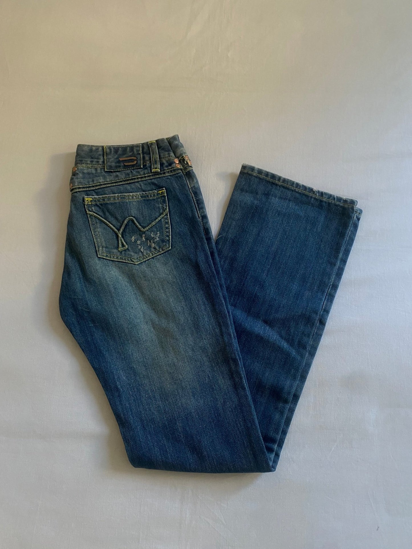 Y2K Diesel Bootcut Jeans - anbracaminte