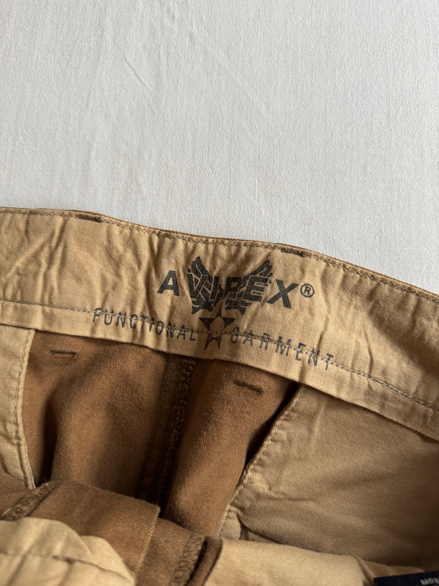 🪖 Pantaloni Vintage Avirex Chinos Maro – Mărimea W34 x L34