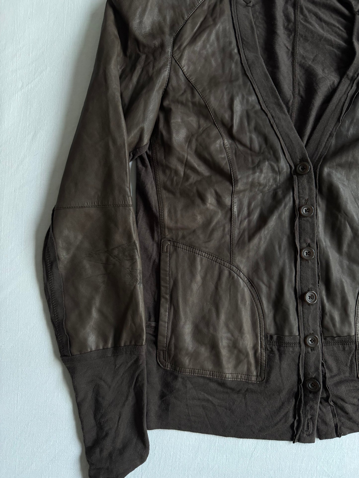 🦅 Cardigan Y2K Armani / Maro - Piele şi modal (Women’s EU 44)