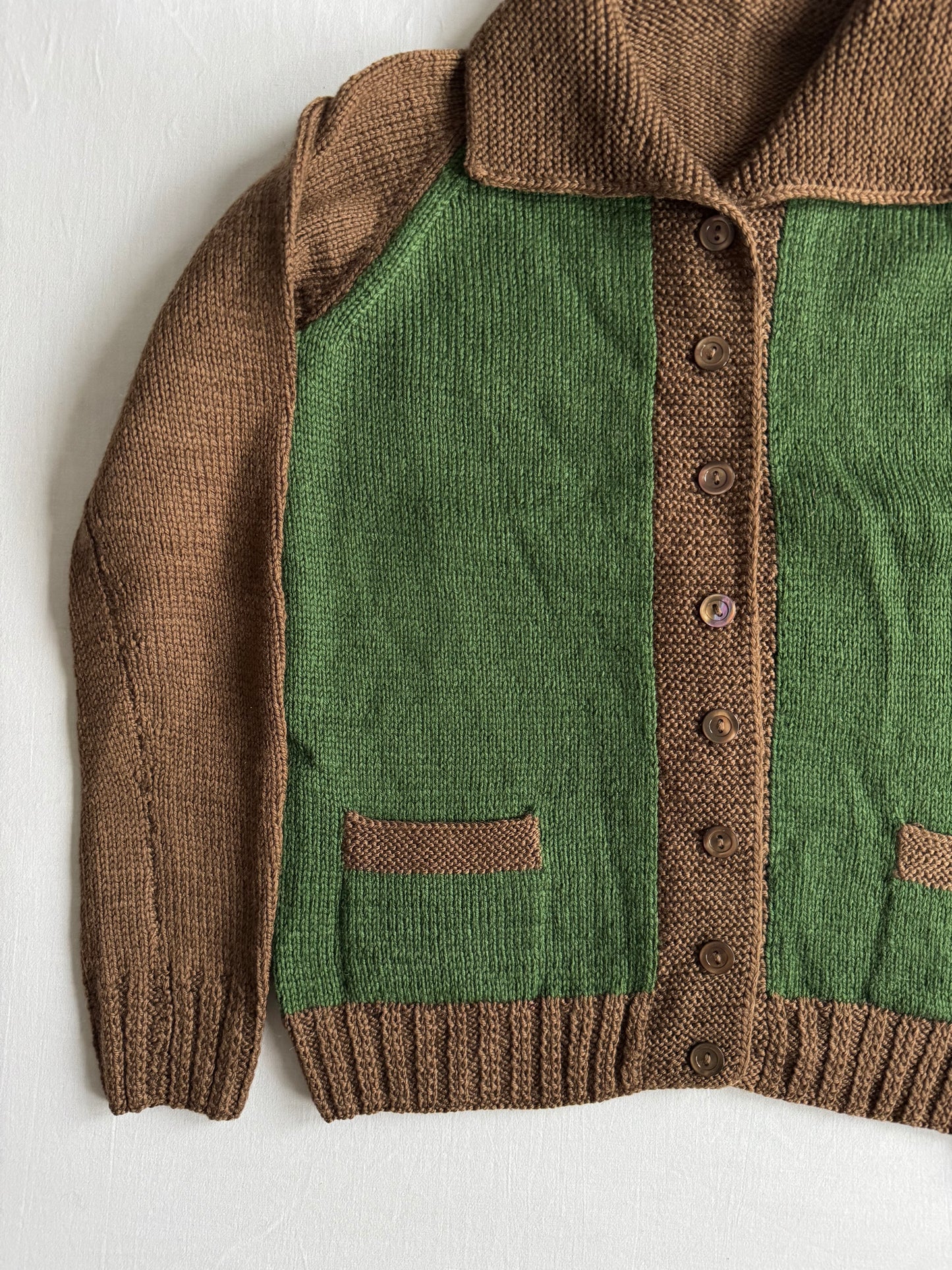 🧶 Cardigan Vintage Damă Verde și Maro din Blend de Lână – XS / S