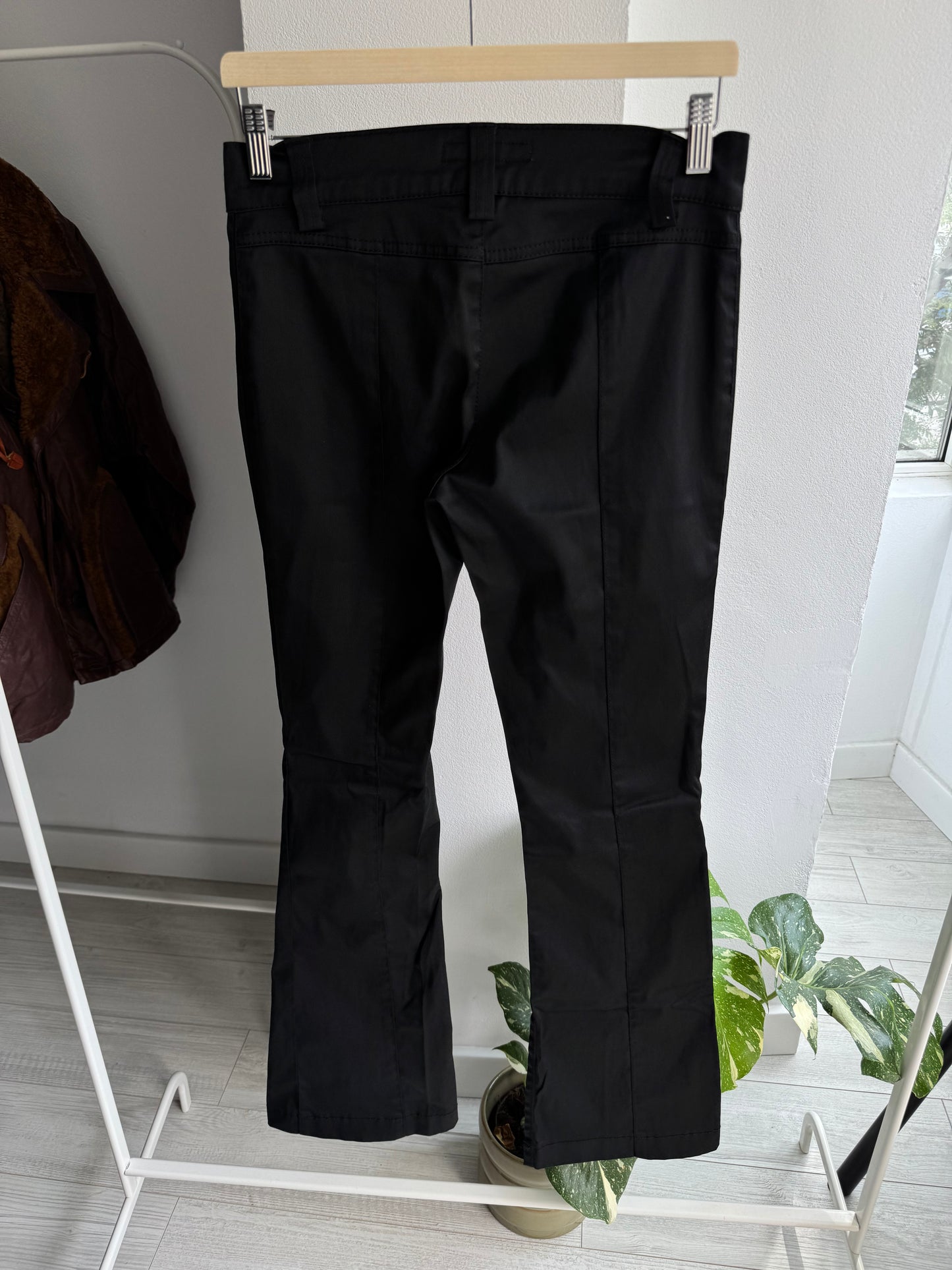 🇮🇹 Pantaloni Y2K Miss Sixty Black Flared – Mărime 29