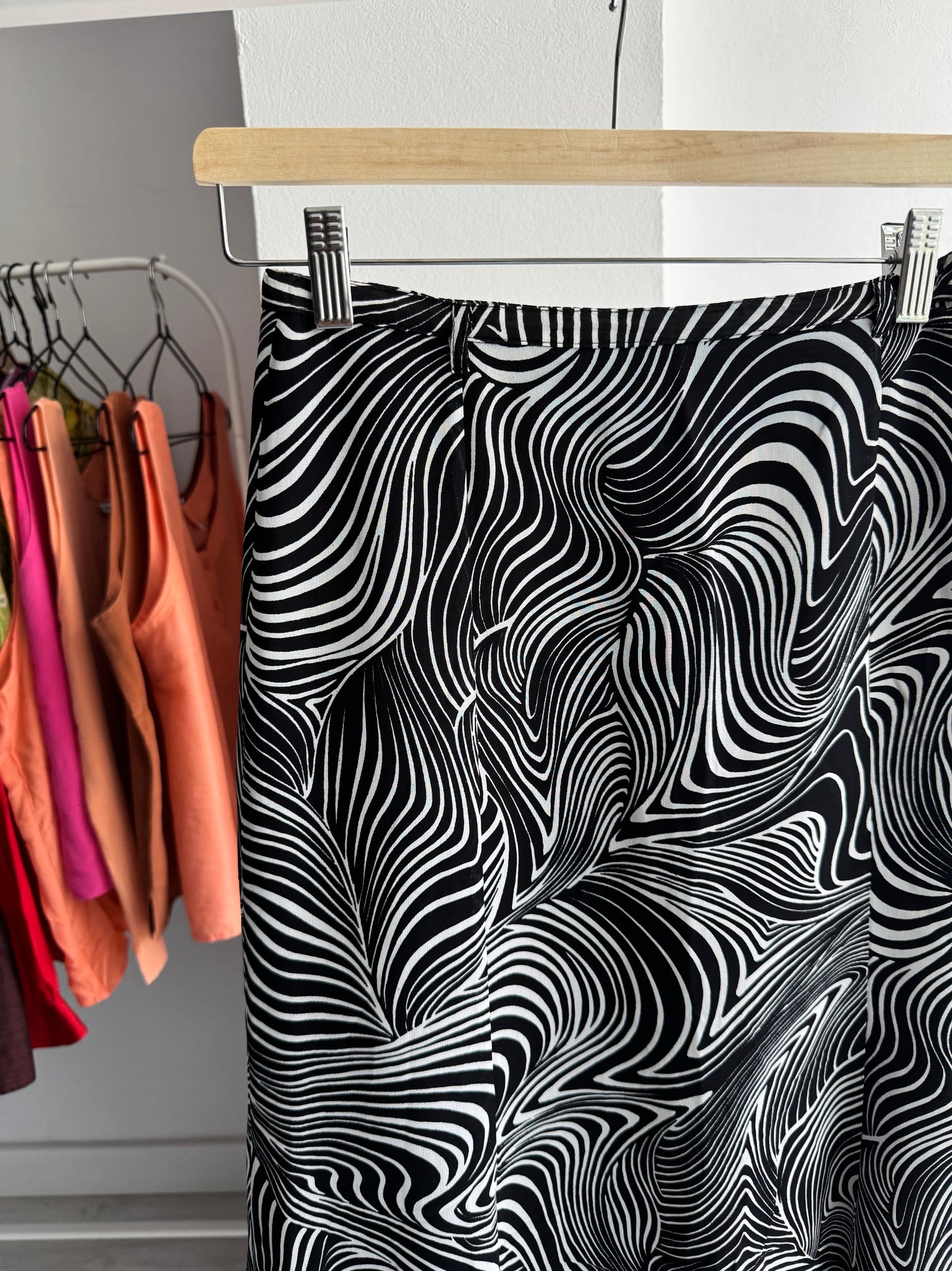 💁‍♀️Fustă A-Line Y2K Print Hipnotic | Made in Italy – S Damă