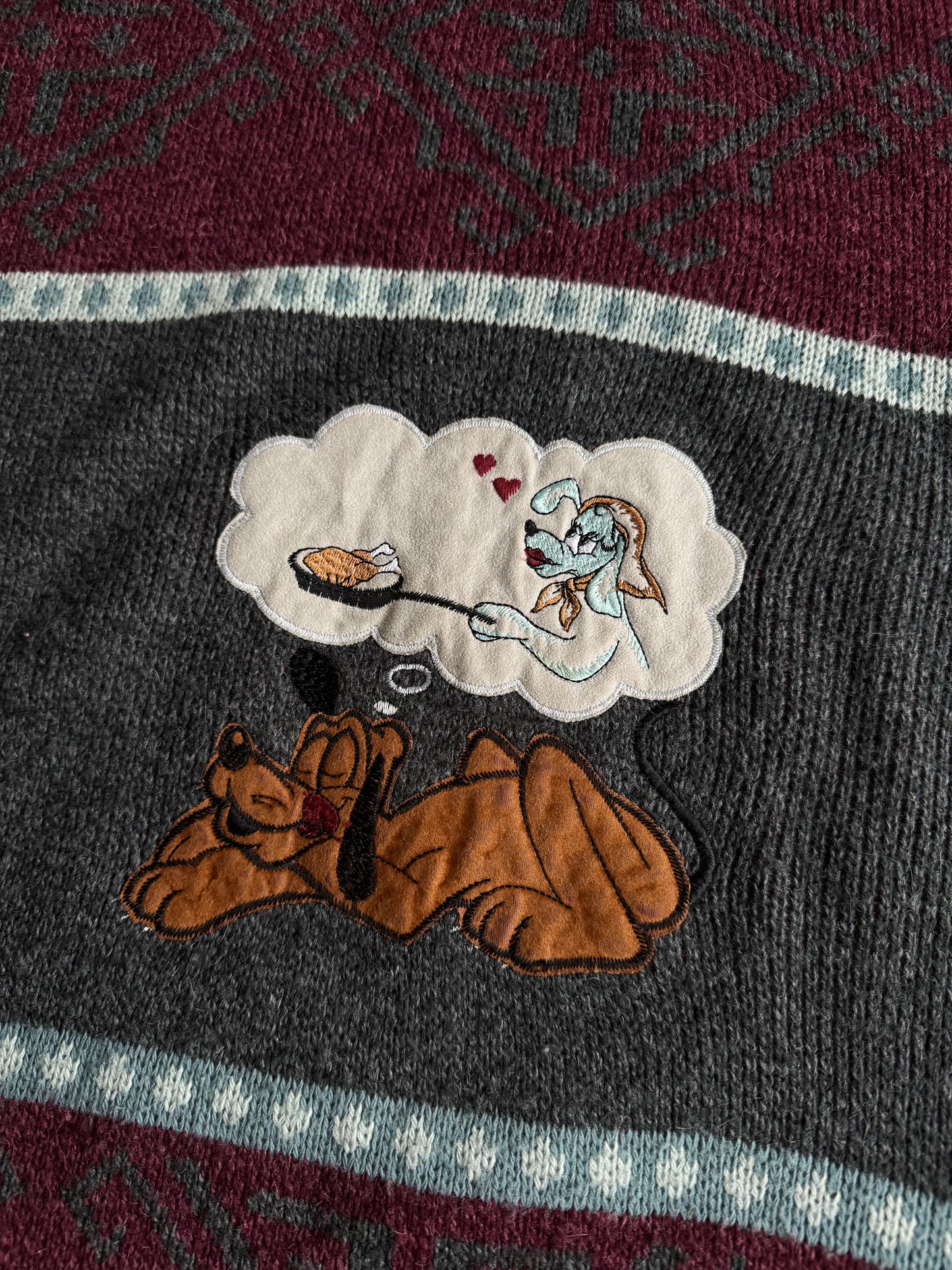 🧶 Pulover Vintage Bărbați Burgundy cu Broderie Câine – XL