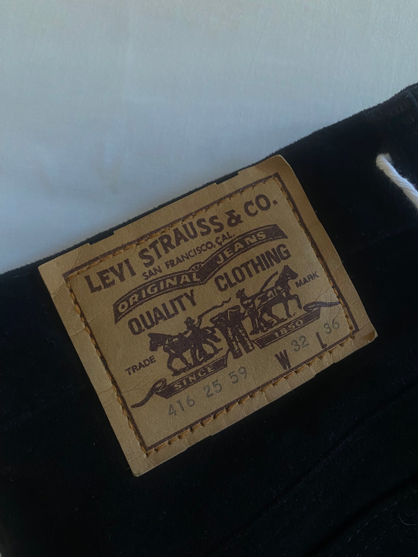 Pantaloni Levi’s Vintage ’80s 416 – Velvet – Made in France – W32 L36