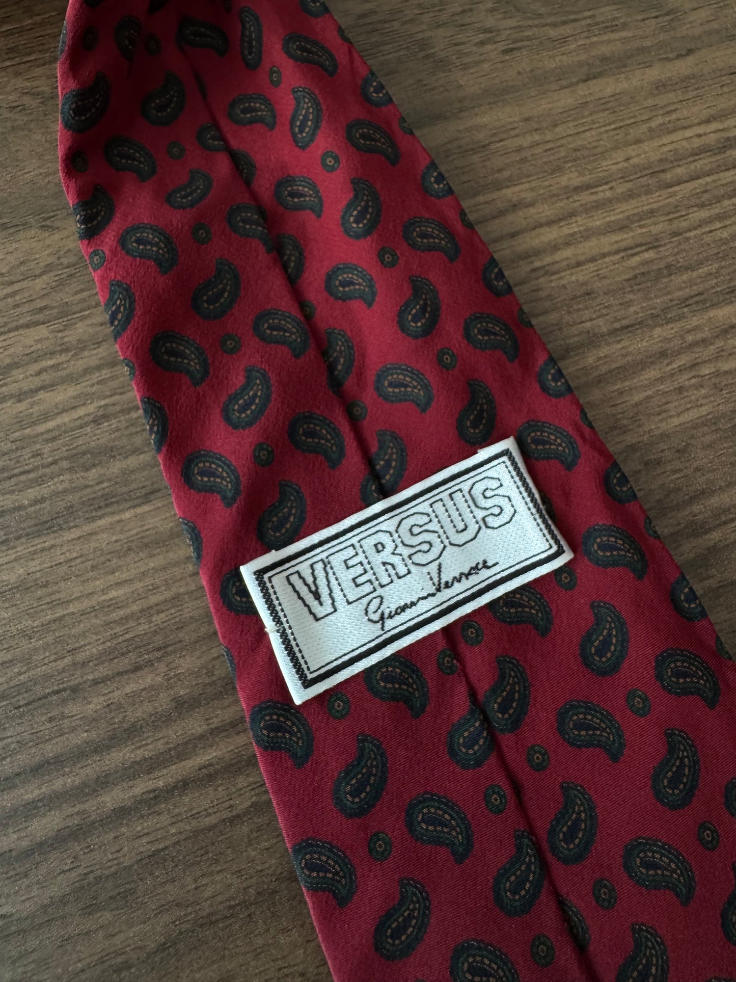🐍 Cravată Paisley Roșu Versus by Versace Vintage | Mătase Naturală | Made in Italy