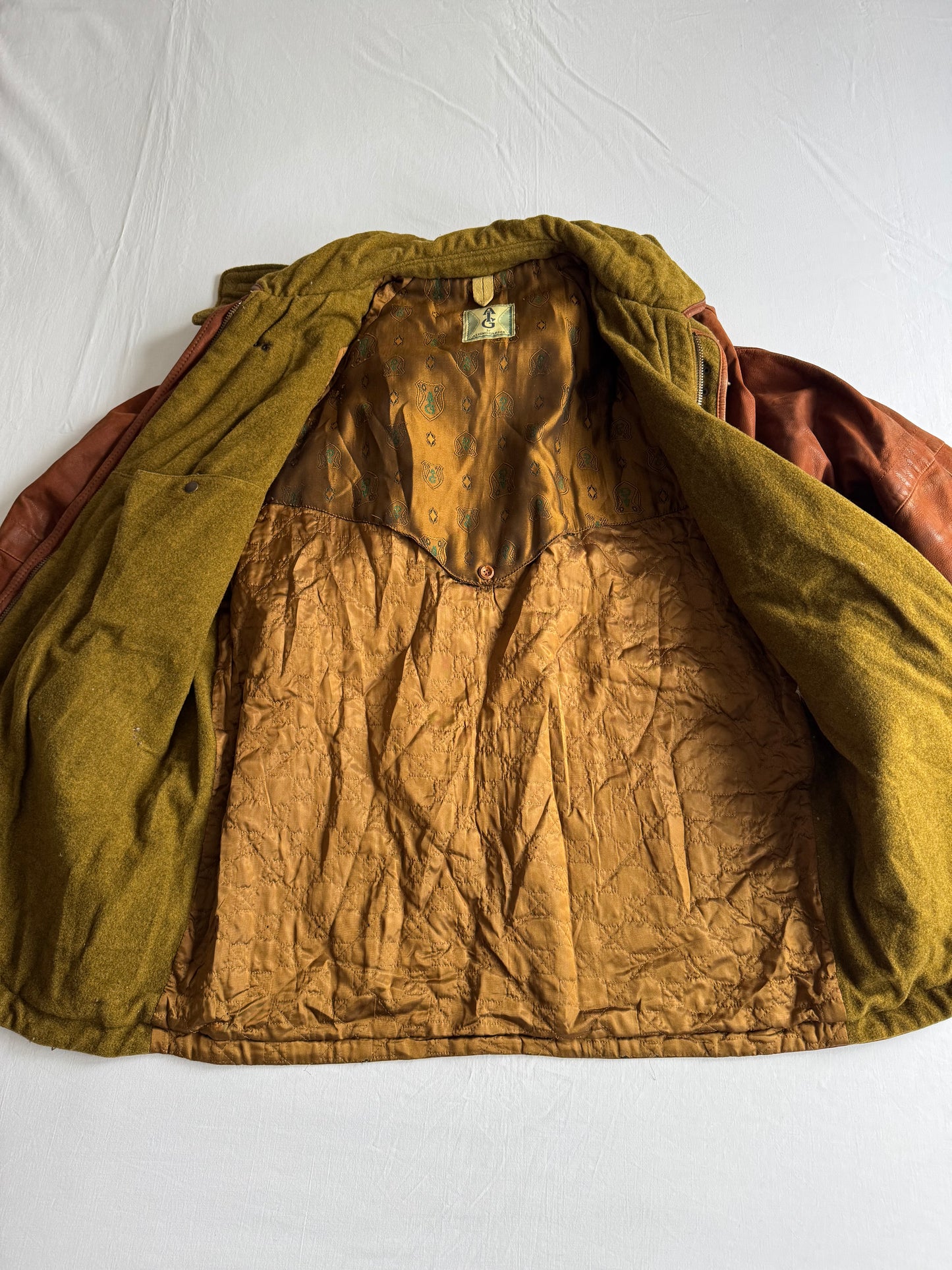 🧥 Geacă Vintage Bărbați Maro din Piele Full Grain cu Fireman Clasp și Glugă Detașabilă – XL