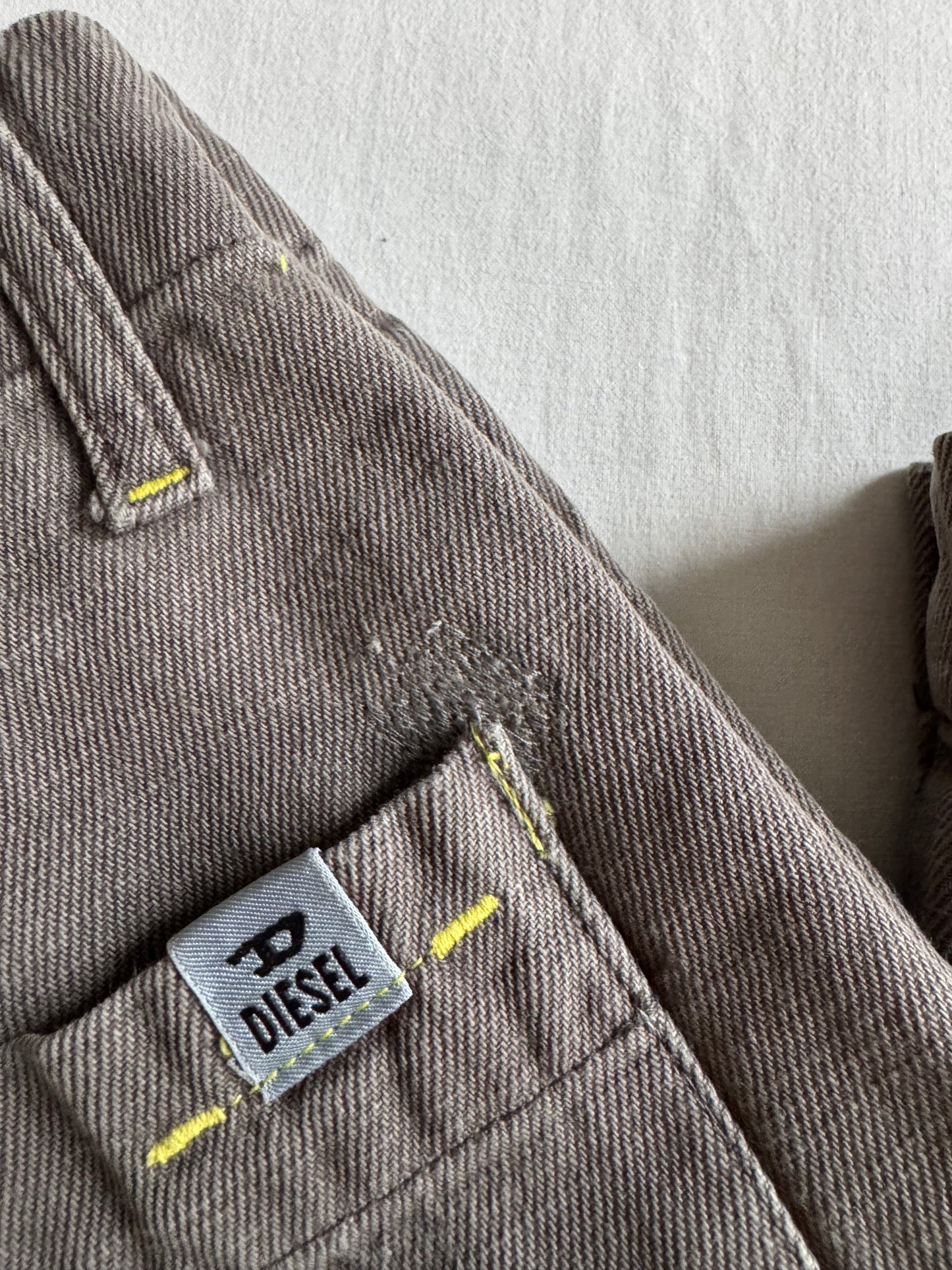 🪖 Y2K Diesel Military Green Field Trousers – Size US 34