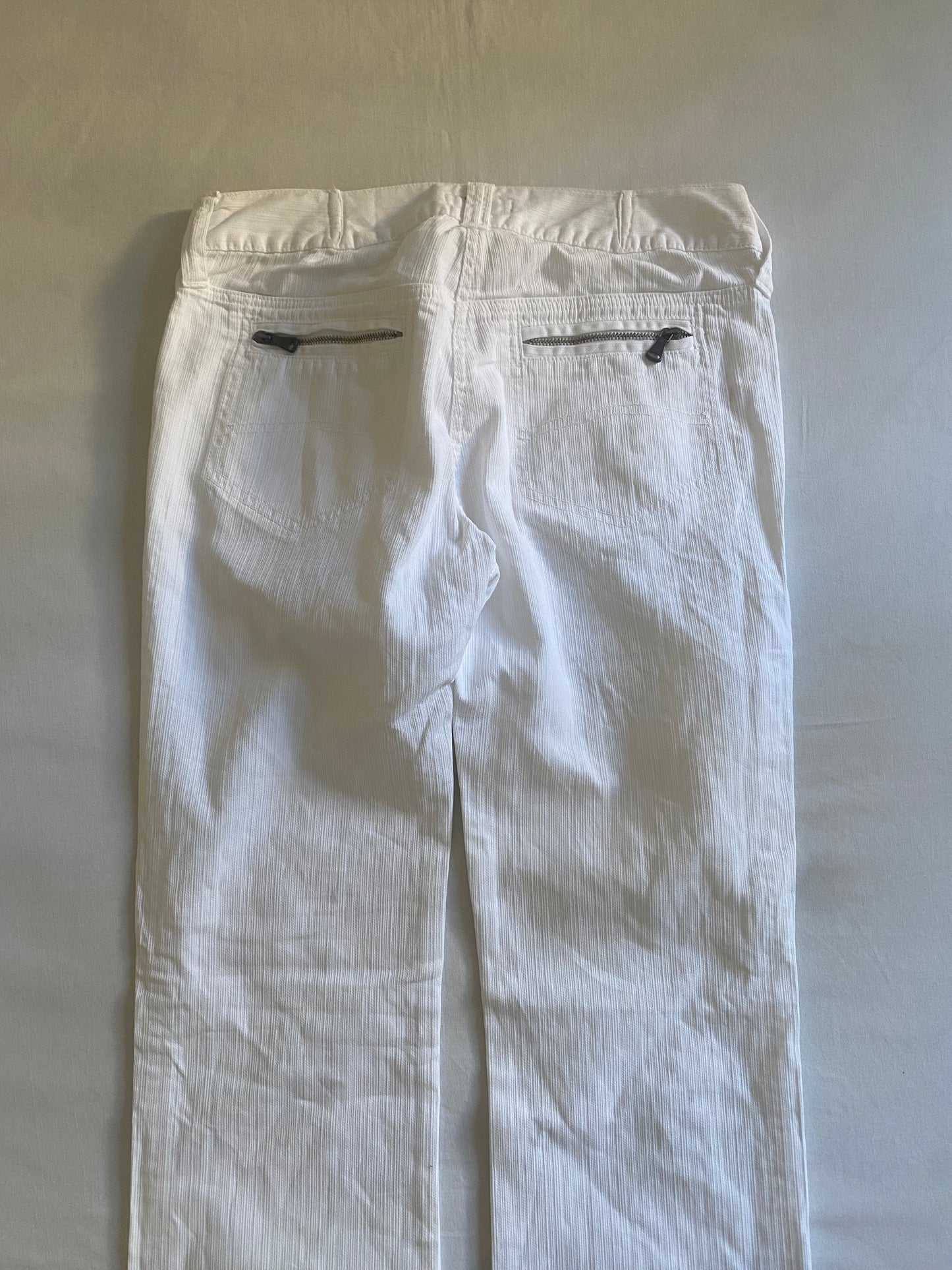 Pantaloni albi Y2K Armani – Made in Italy – Mărimea 28