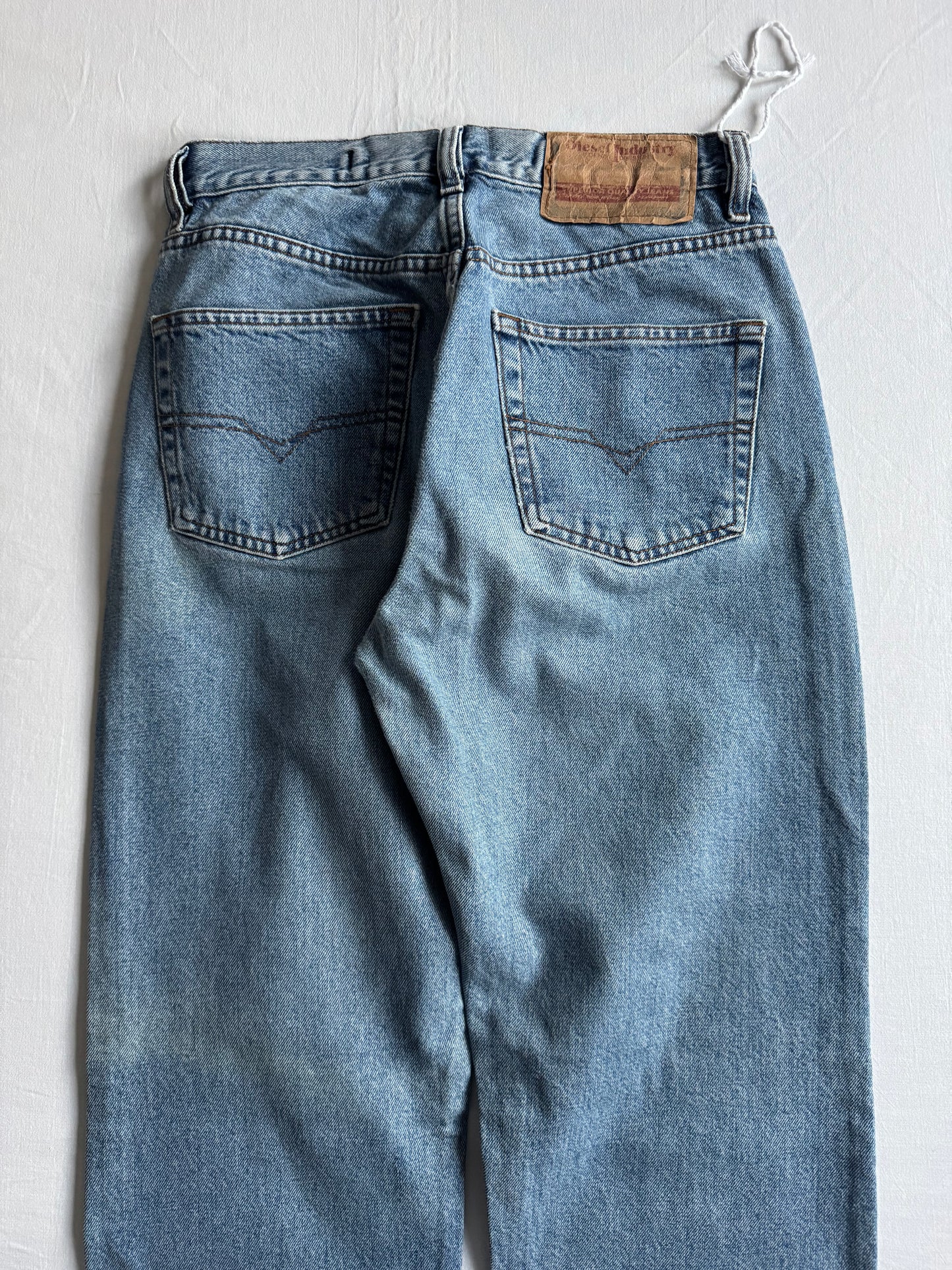 👖 Blugi Vintage Diesel Light Wash – Made in Italy – US 28 (EU 36)