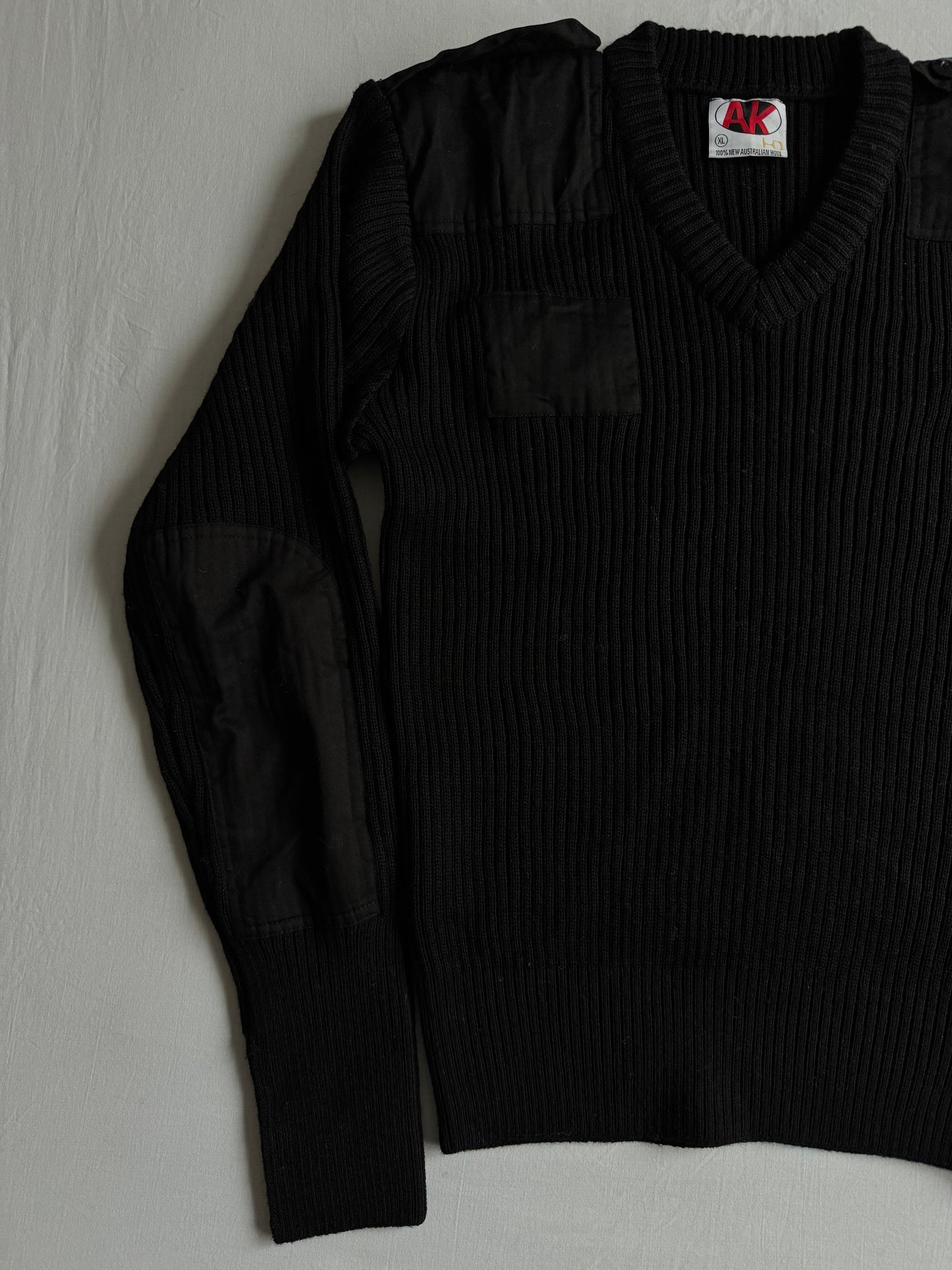 🧶 Pulover Vintage Bărbați Negru Military din Lână Virgină cu Guler V – L