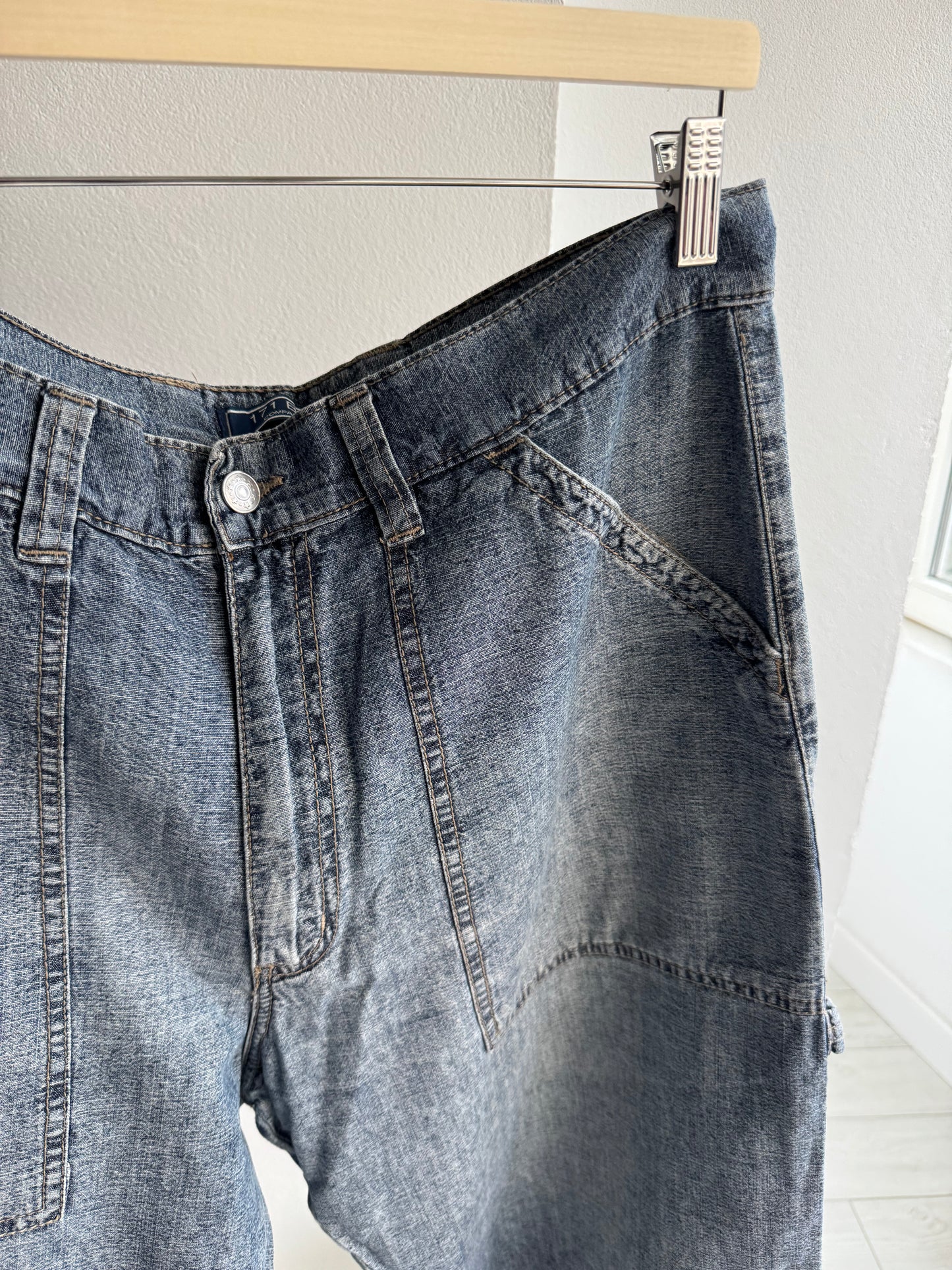👖 Y2K Baggy Carpenter Jorts – Approx. W34