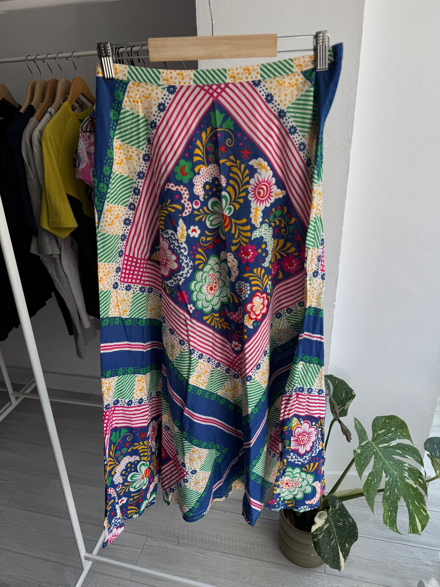 ☀️ Fustă Vintage cu Print – Approx. XS–S Damă