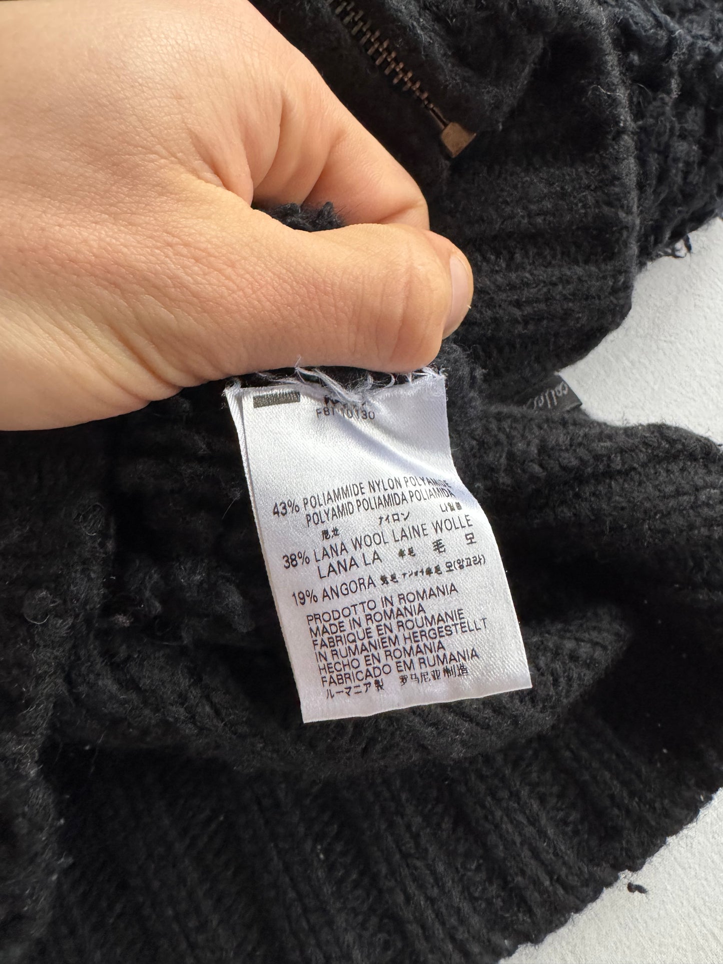 🧶 Hoodie Y2K Fuzzy Negru Damă din Lână și Angora – M