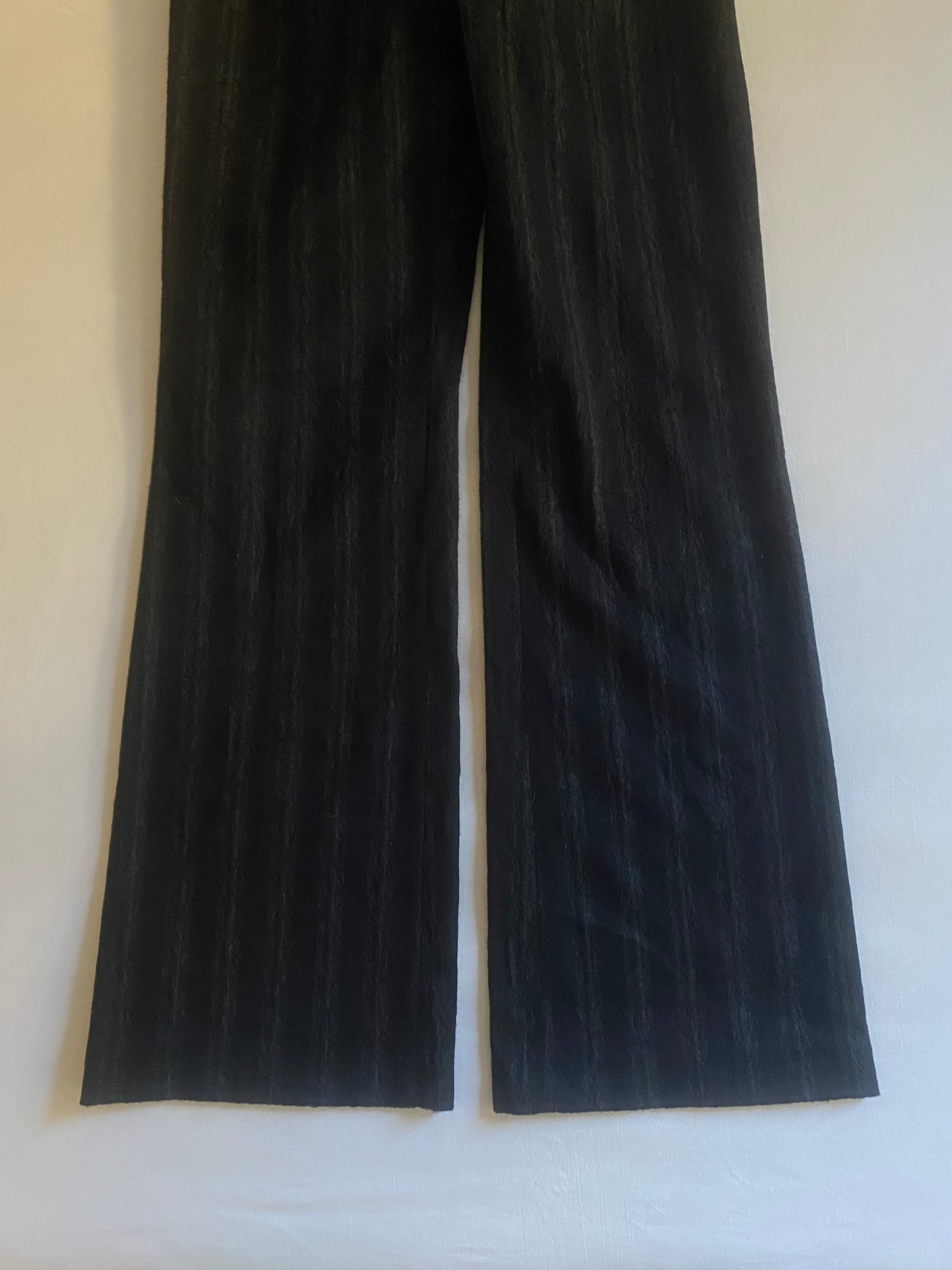 Pantaloni Y2K – Lână Neagră cu Dungi Fine – Bootcut – EU 38