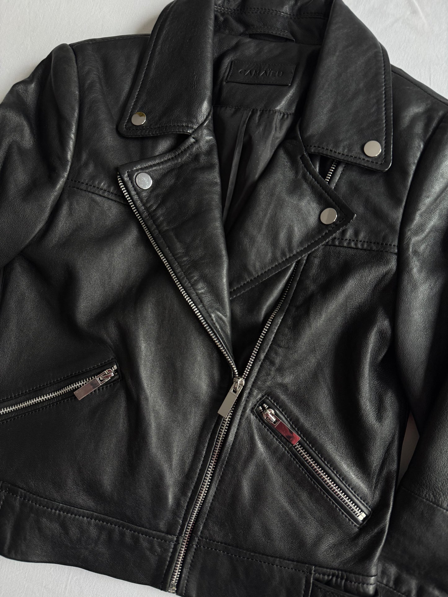 🏍️ Jachetă Biker Y2K Neagră din Piele de Oaie – EU 36 (S Damă)