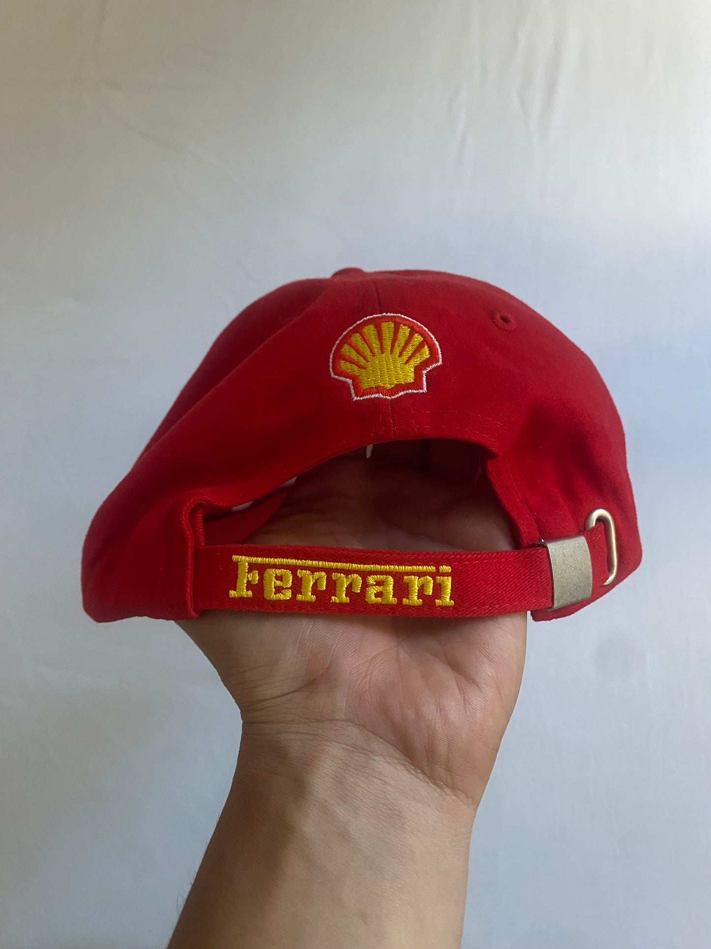 🧢 Șapcă Vintage Ferrari Roșie