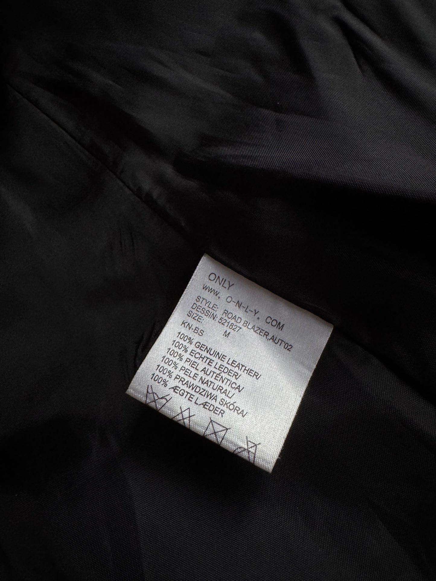 ☕️ Blazer Y2K Damă din Piele Neagră – M