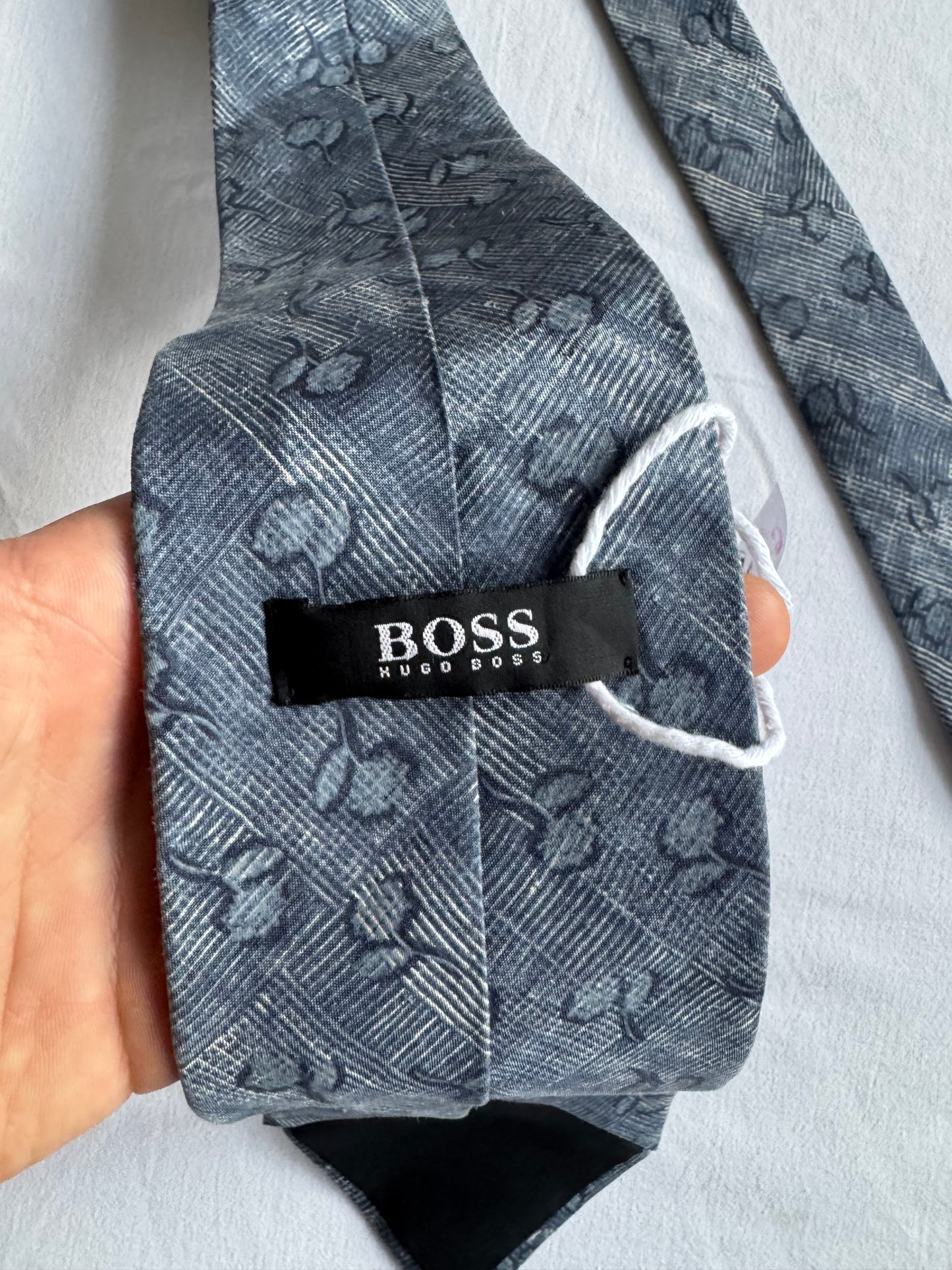 👔 Cravată Vintage Hugo Boss din Mătase – Made in Italy