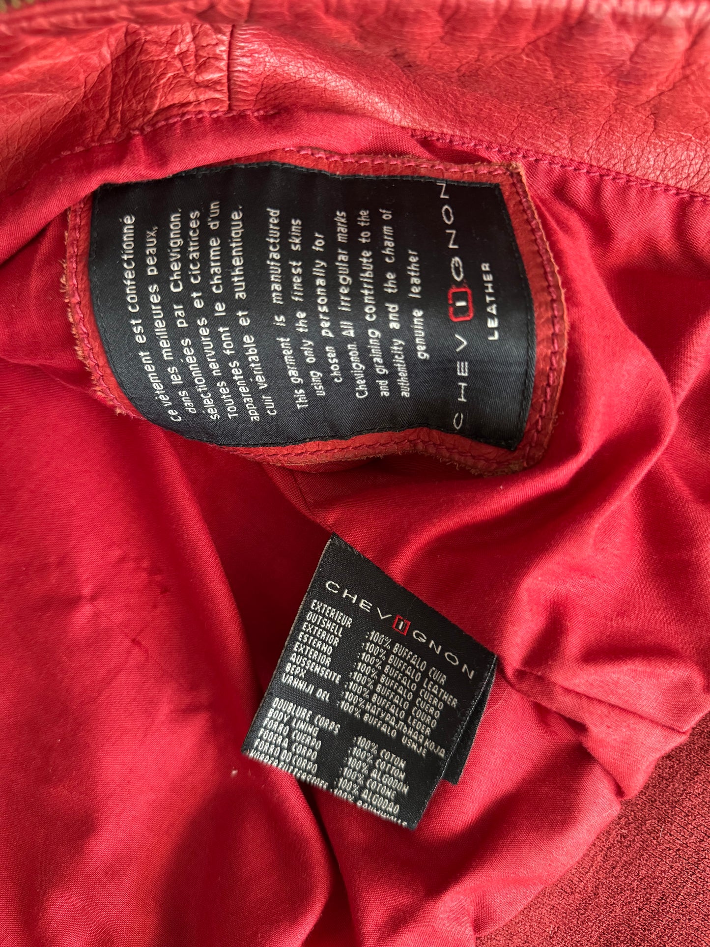 🍷 Jachetă Piele Buffalo Roșie Chevignon Y2K Vintage – Mărime S