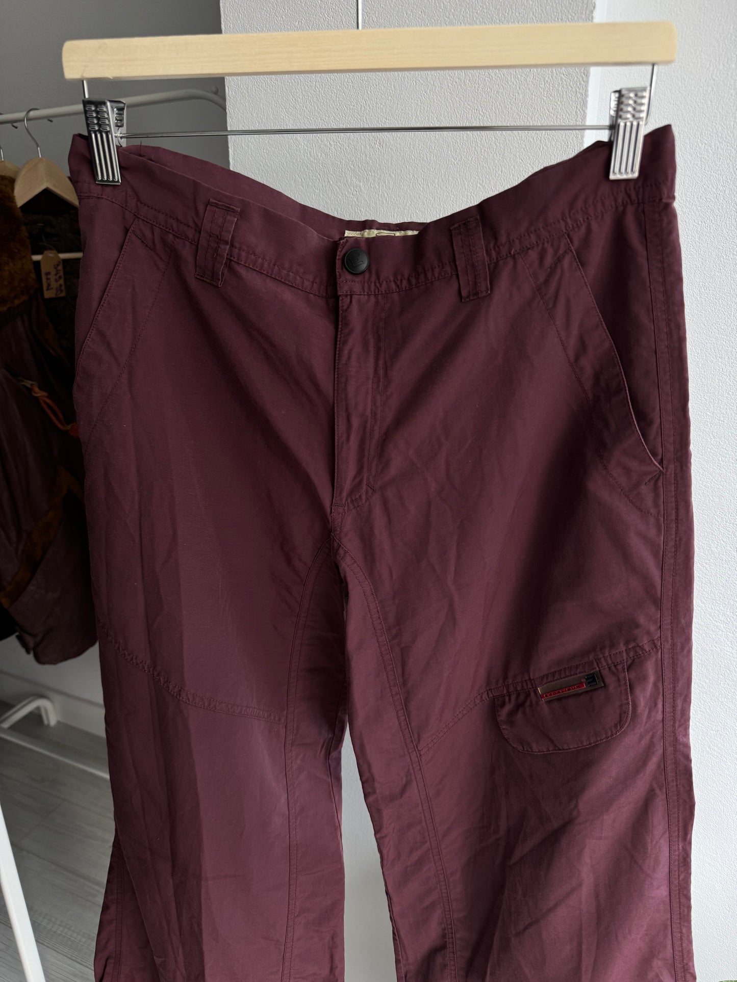 🪩 Pantaloni Y2K Excalibur Flared Rave – L