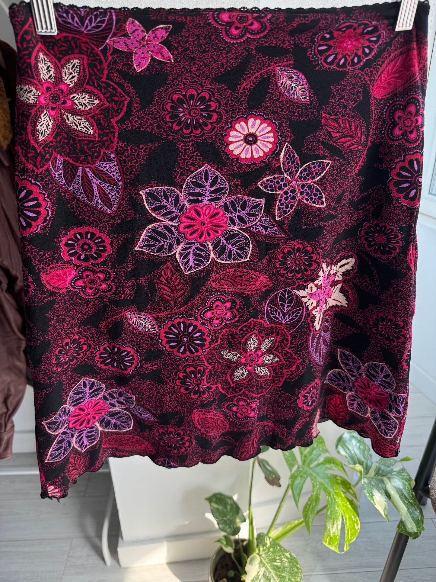 🌸 Fustă Y2K Floral Printed Mesh – EU 36 (S Damă)