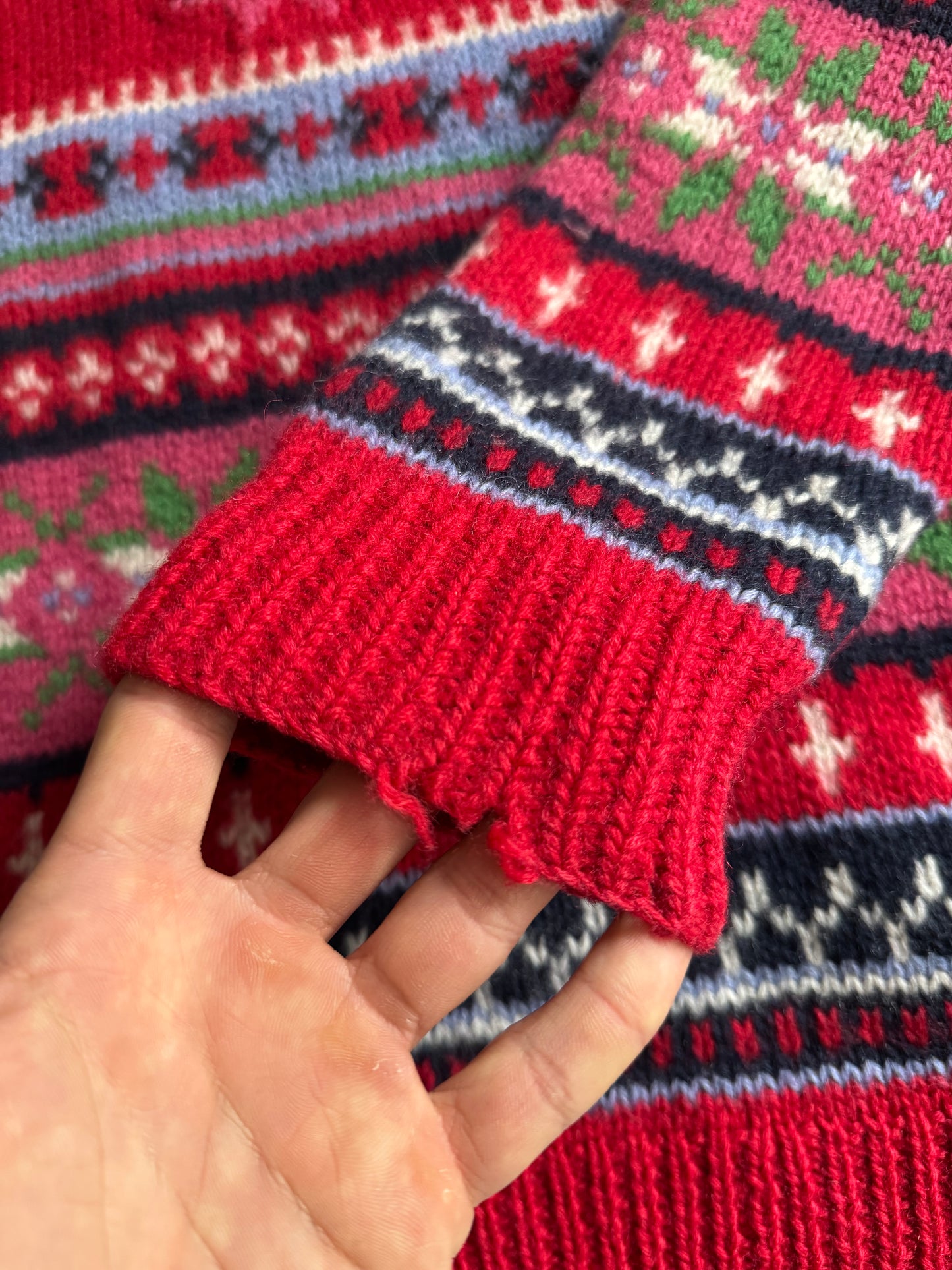 ❤️ Pulover Vintage Roșu cu Model Festiv – 100% Lână – Mărime M