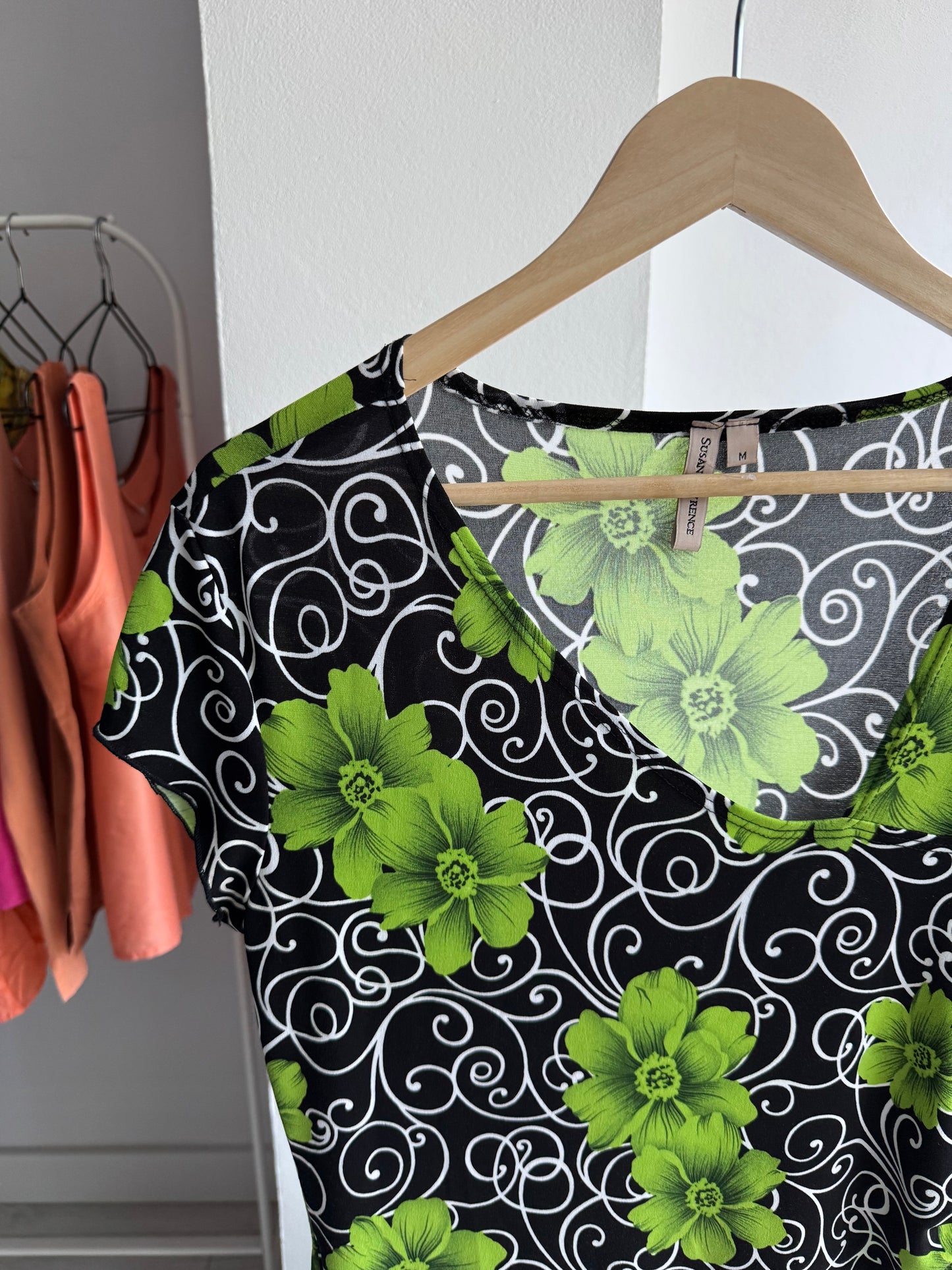 💁‍♀️ Top Mesh Asimetric Floral Printed Y2K | Made in USA – M Damă