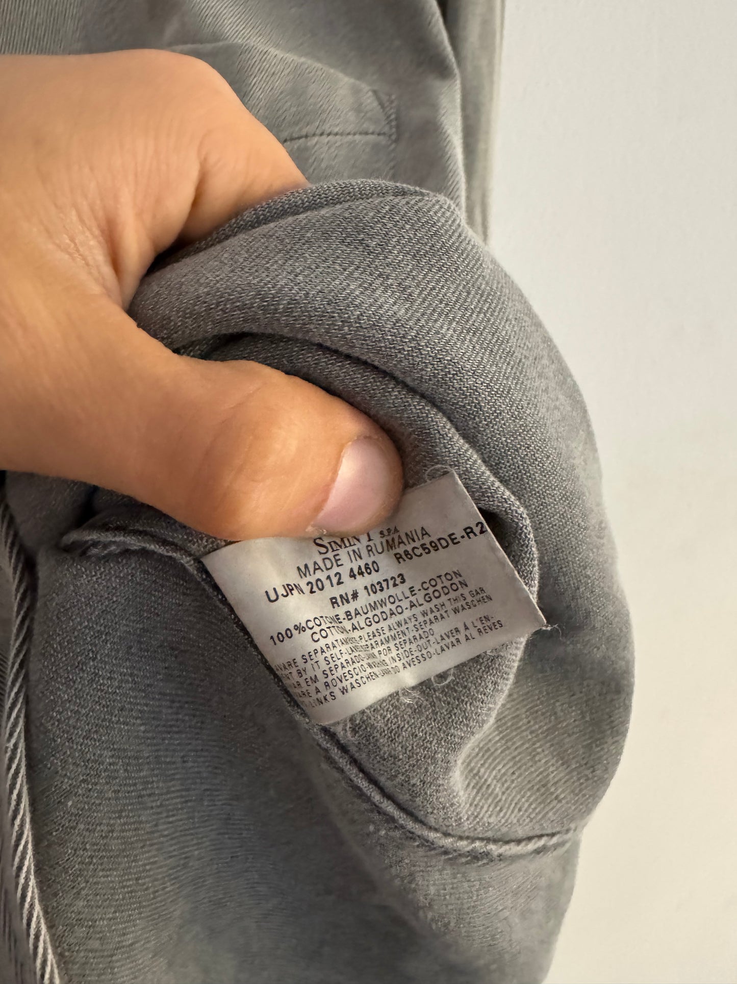 🦅 👔 Cămașă Vintage Armani gri metalic – Mărimea XL – Made in Romania