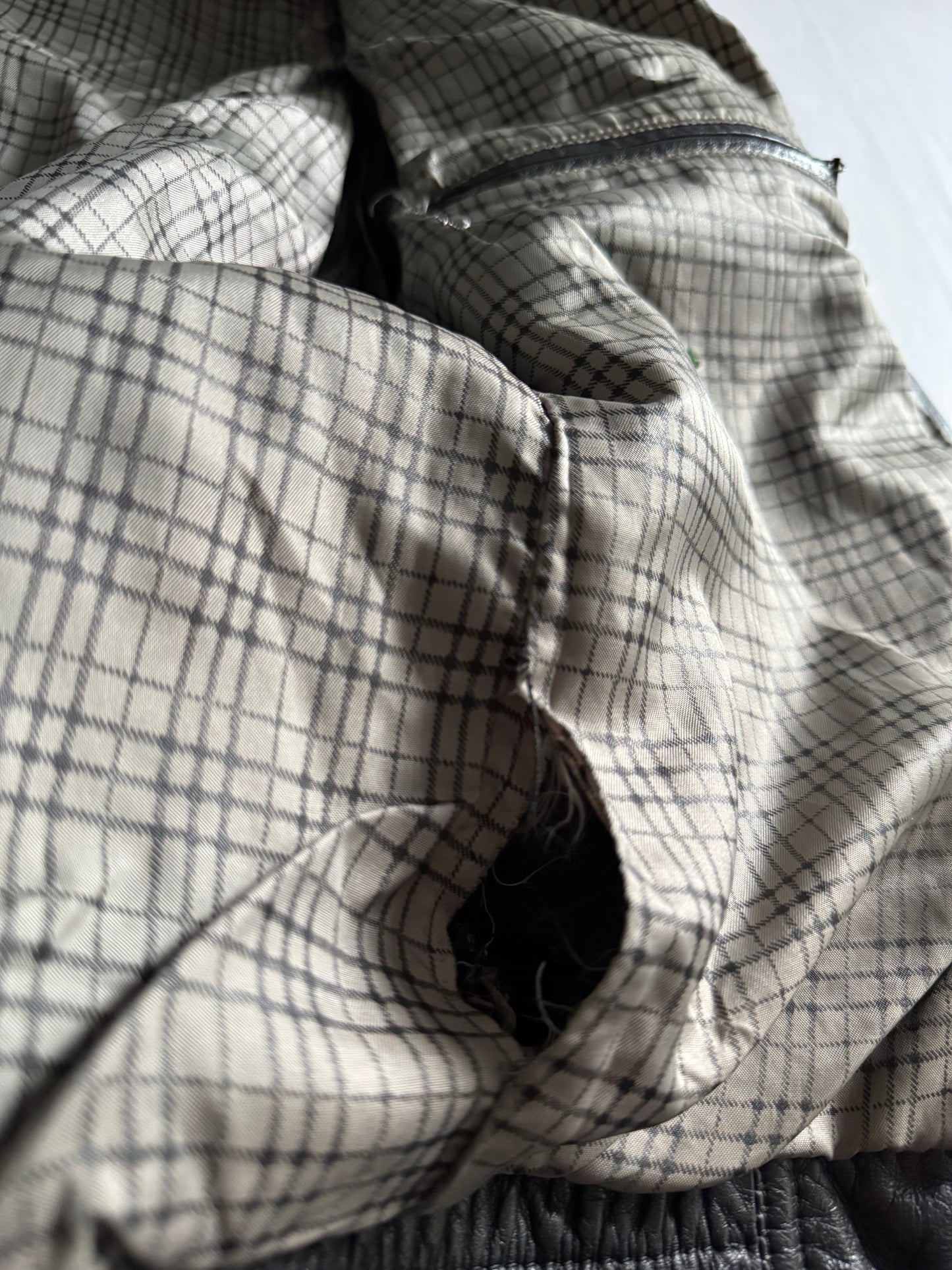 ☕️ Jachetă vintage din piele neagră cu mâneci detașabile – mărimea L