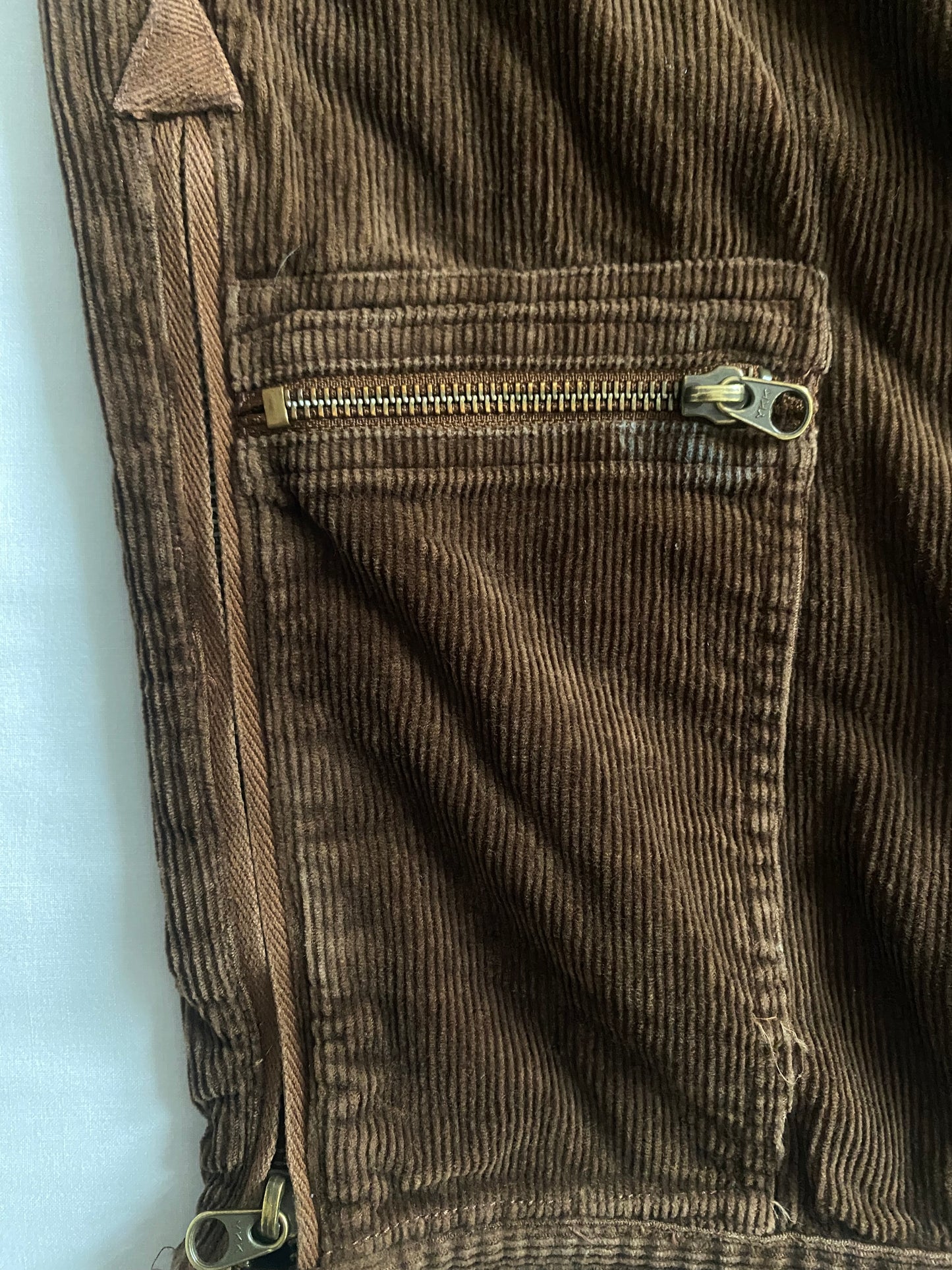 Pantaloni vintage Ralph Lauren pentru femei, cargo din catifea maro tehnică 🍂
