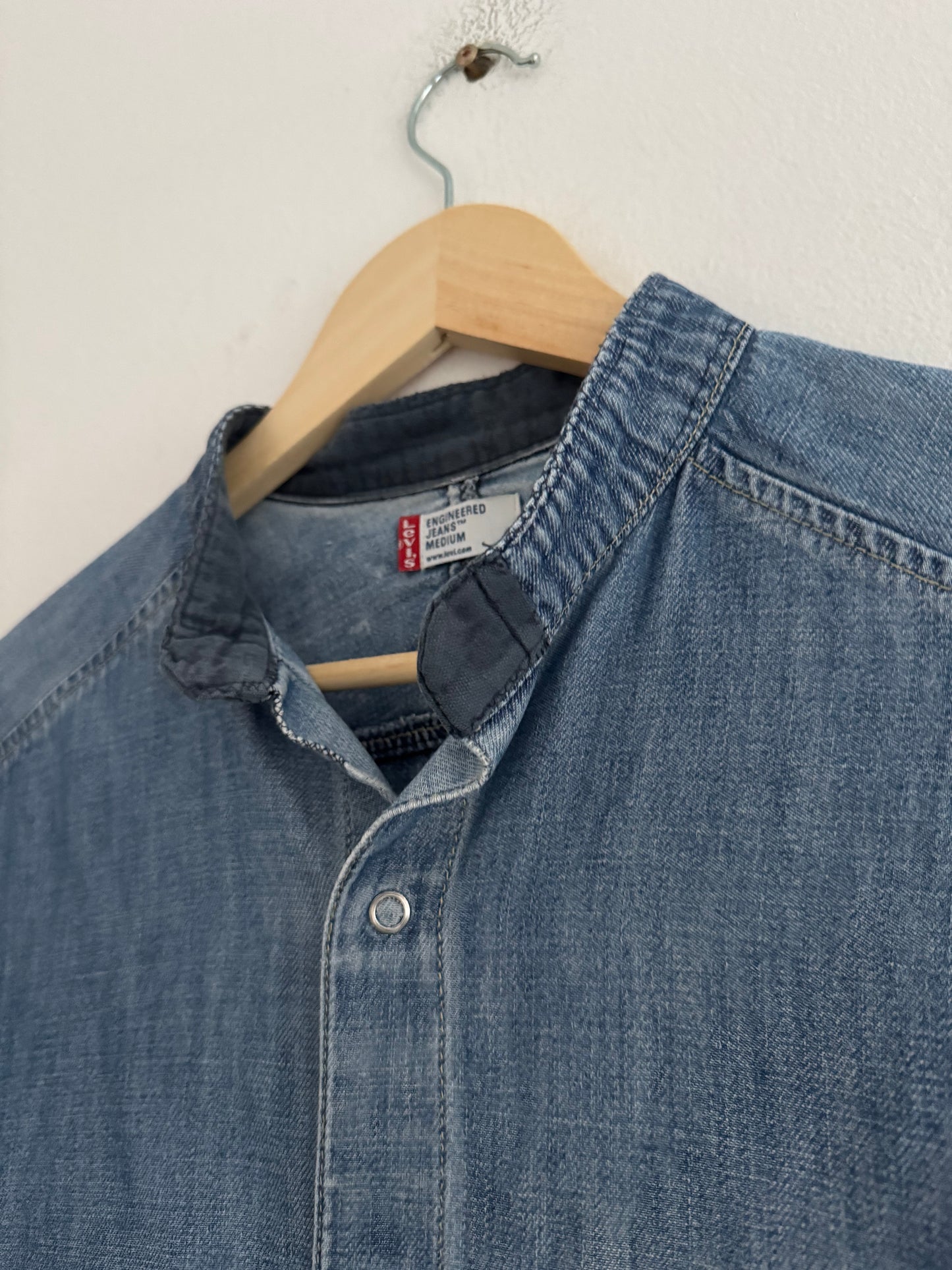 👖 Cămașă Vintage Levi’s Engineered Jeans Denim – M