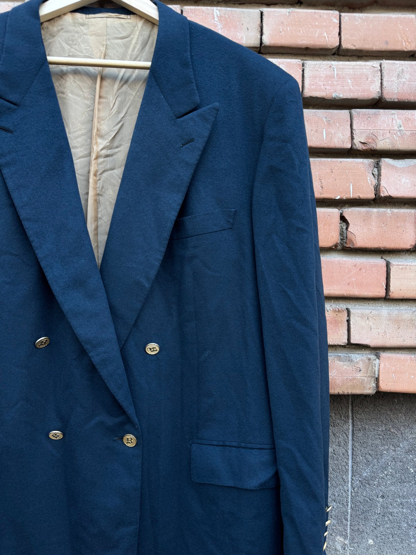 🎩 Blazer Vintage Brioni din Cașmir Light Navy – IT 60