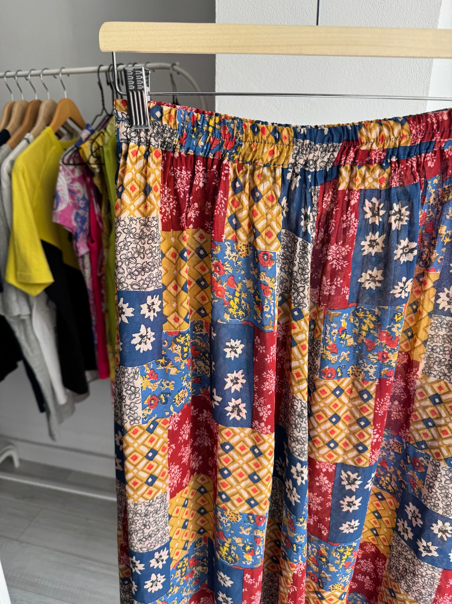 ☀️ Fustă Vintage Mesh Floral – Approx. XS–S Damă