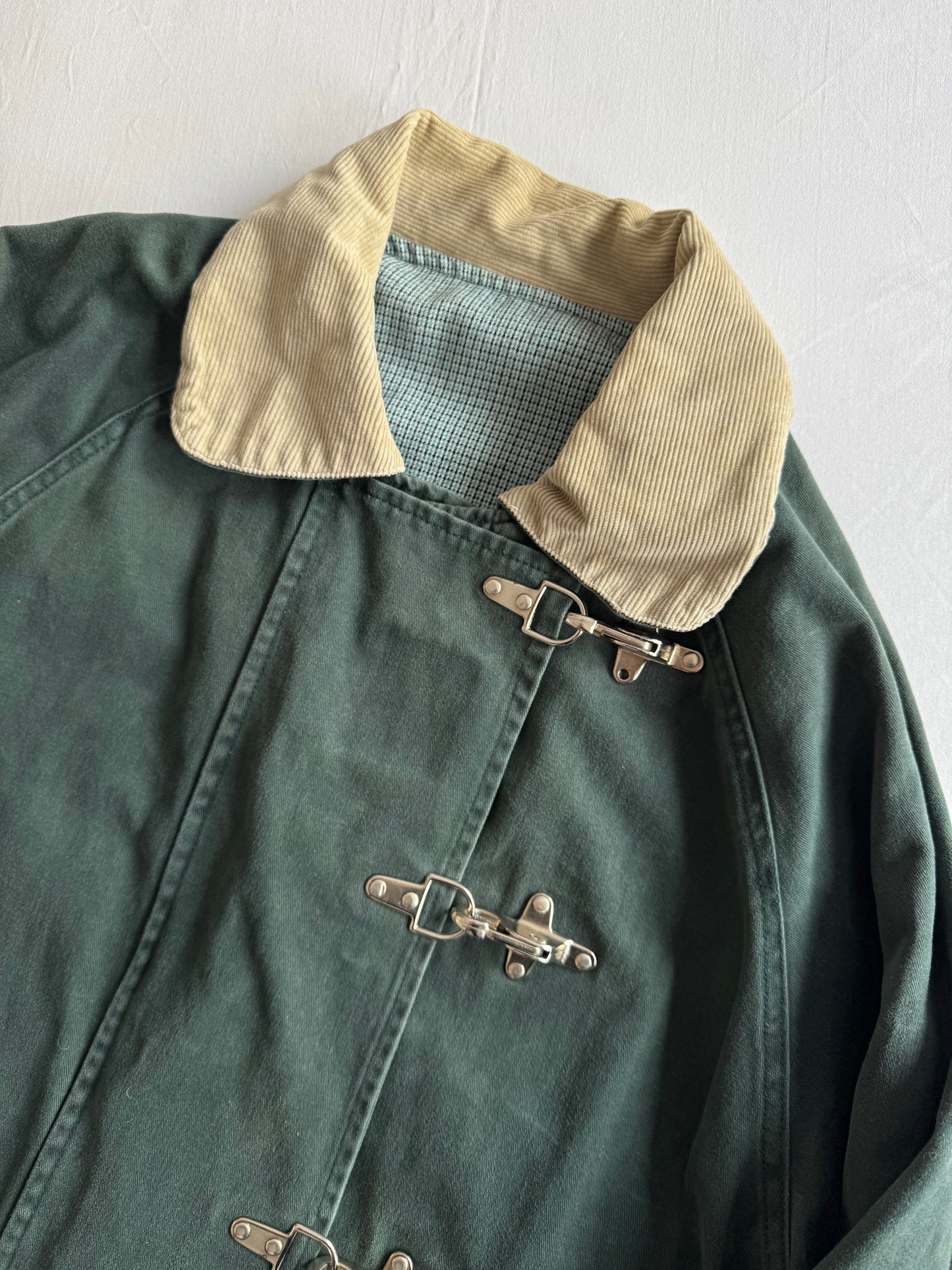 👨‍🚒 Jachetă Vintage Verde Închis din Bumbac cu Guler din Catifea Reiată – Marimea L Bărbați