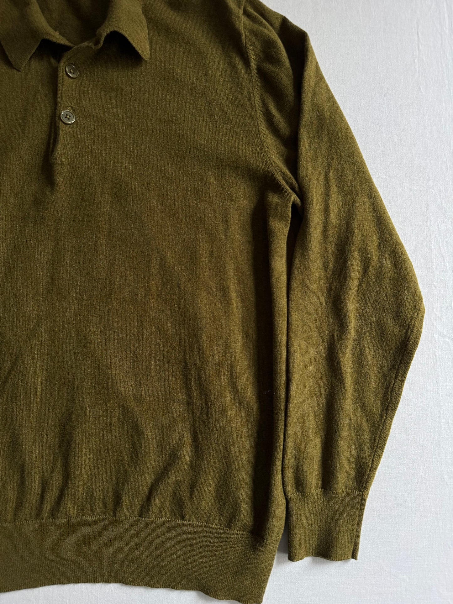 🫒 Pulover Guler Polo cu Mâneci Lungi – Culoare Olive – Mărime L