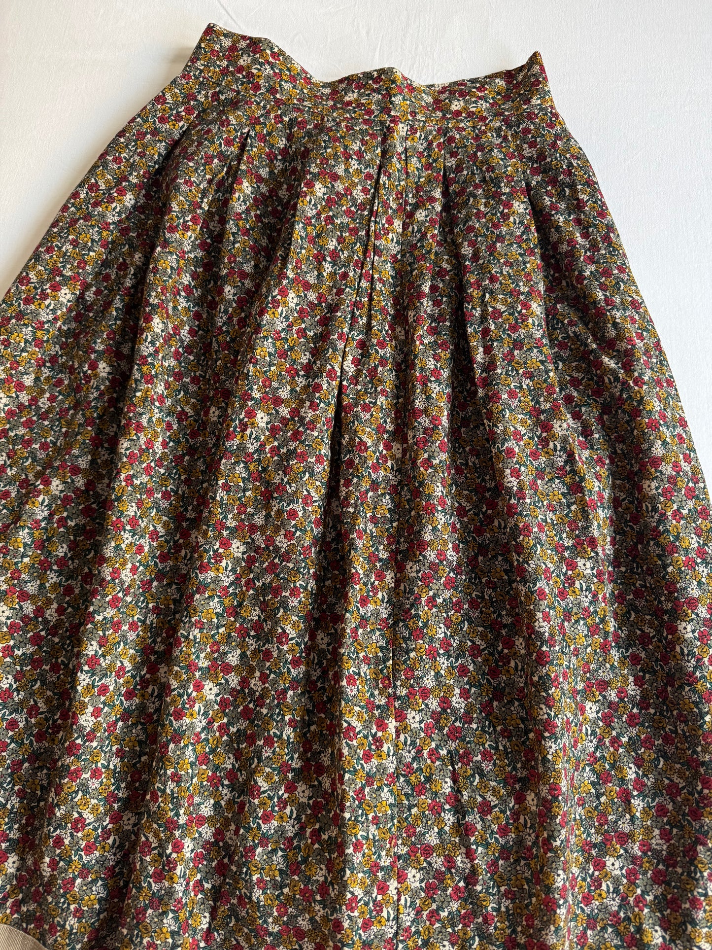 💐 Fustă Vintage din Lână cu Imprimeu Floral – S (IT 42)