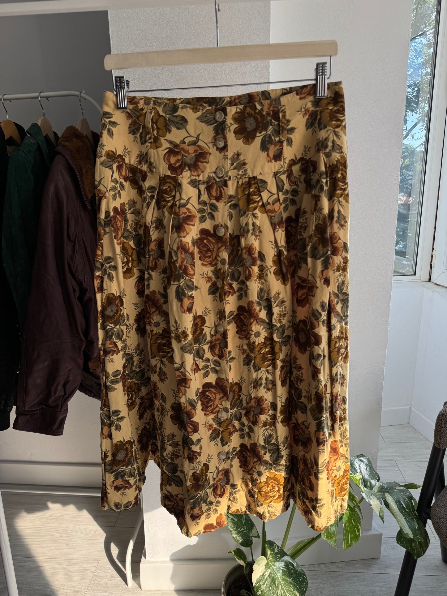☀️ Fustă Vintage Floral Printed – M/L Damă