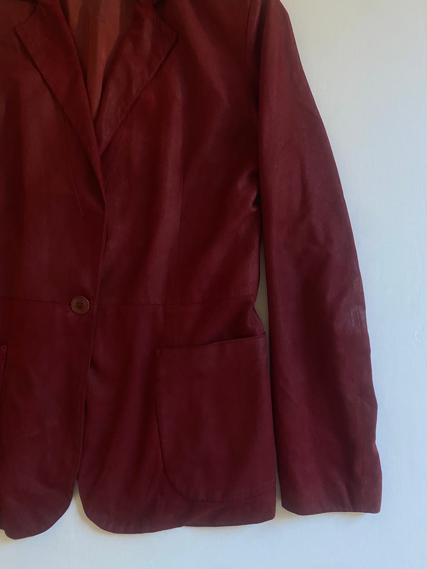 Sacou Vintage Emporio Armani – Piele Burgundy – Anii ’80 – Made in Italy – IT 44