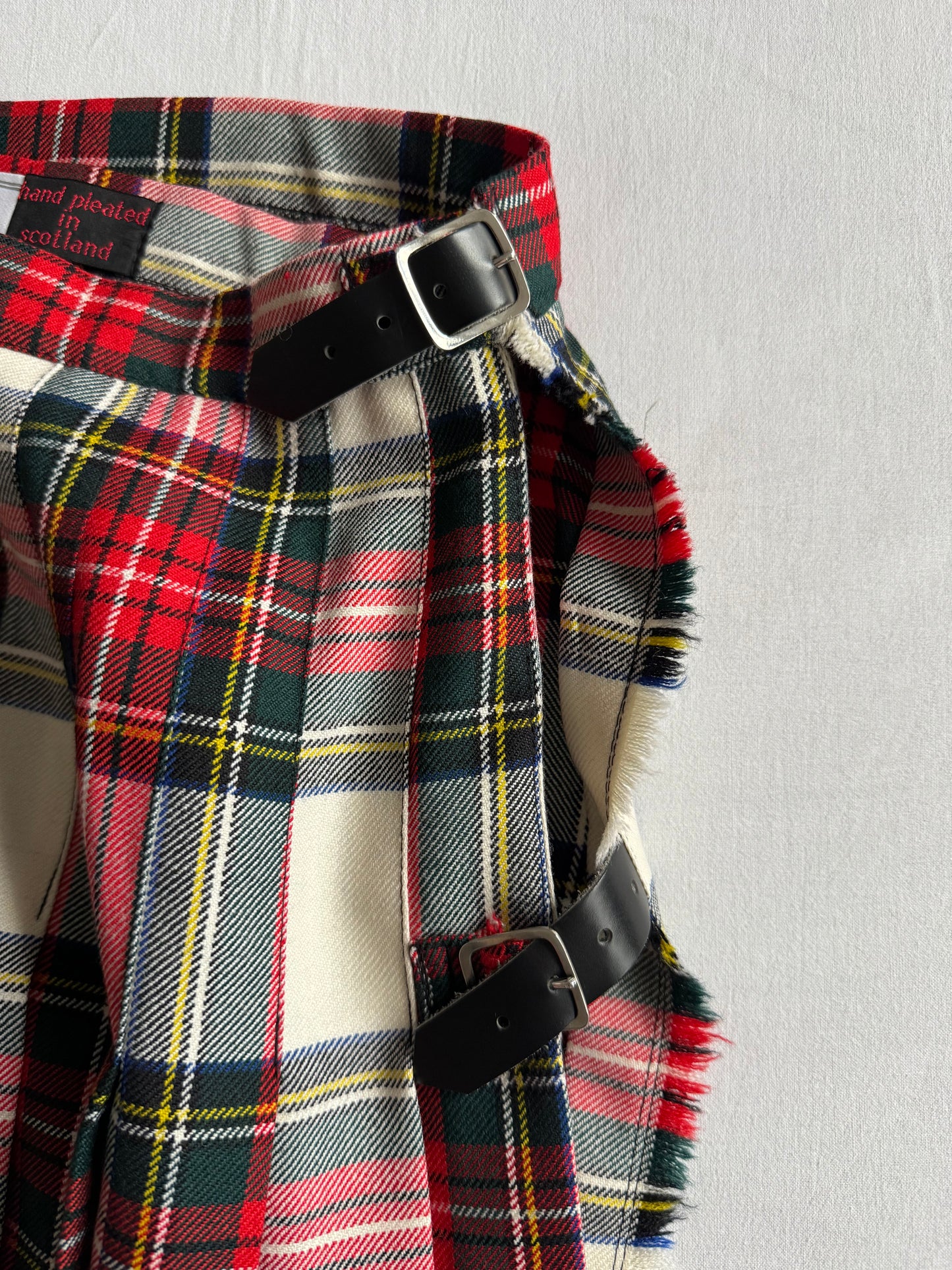 🏴󠁧󠁢󠁳󠁣󠁴󠁿 Fustă Vintage Tartan din Lână Virgină – aprox. S / M (Ajustabilă)