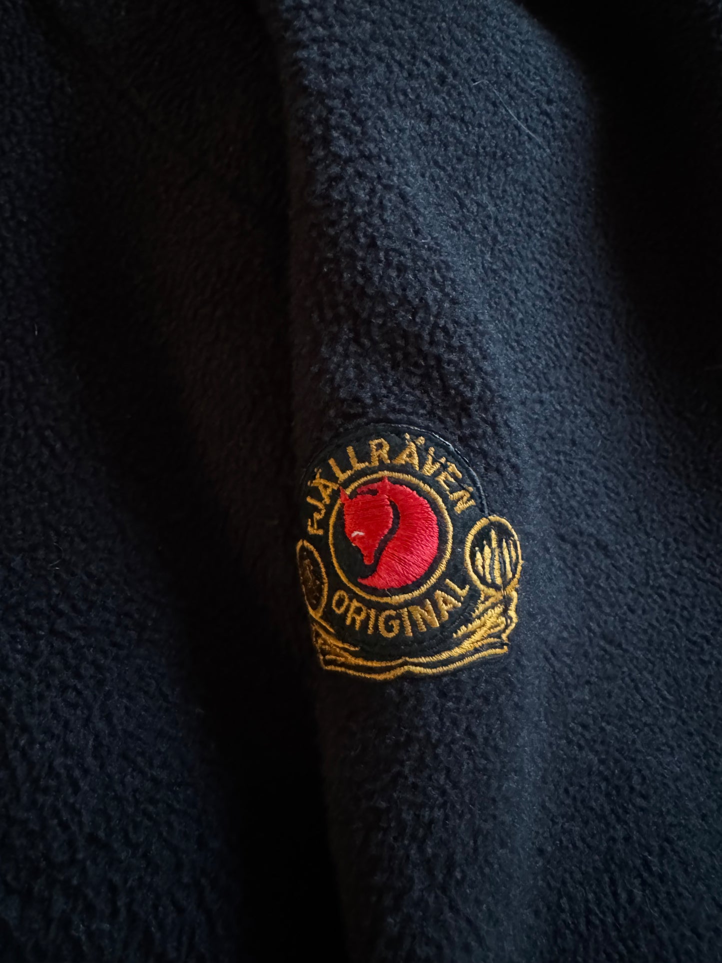 🦊 Fleece vintage Fjällräven cu imprimeu abstract – mărimea XL