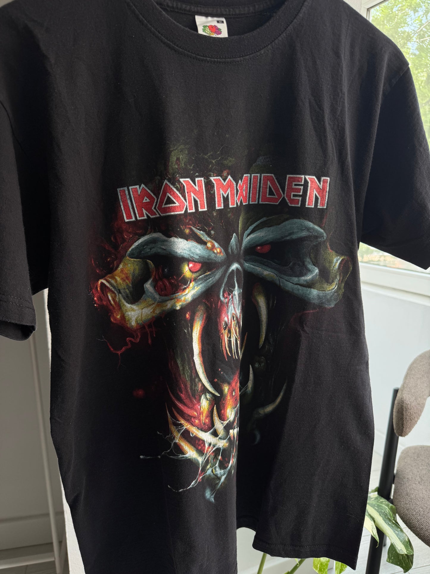🎙️ Tricou Iron Maiden 2010 World Tour Tee – M Bărbați