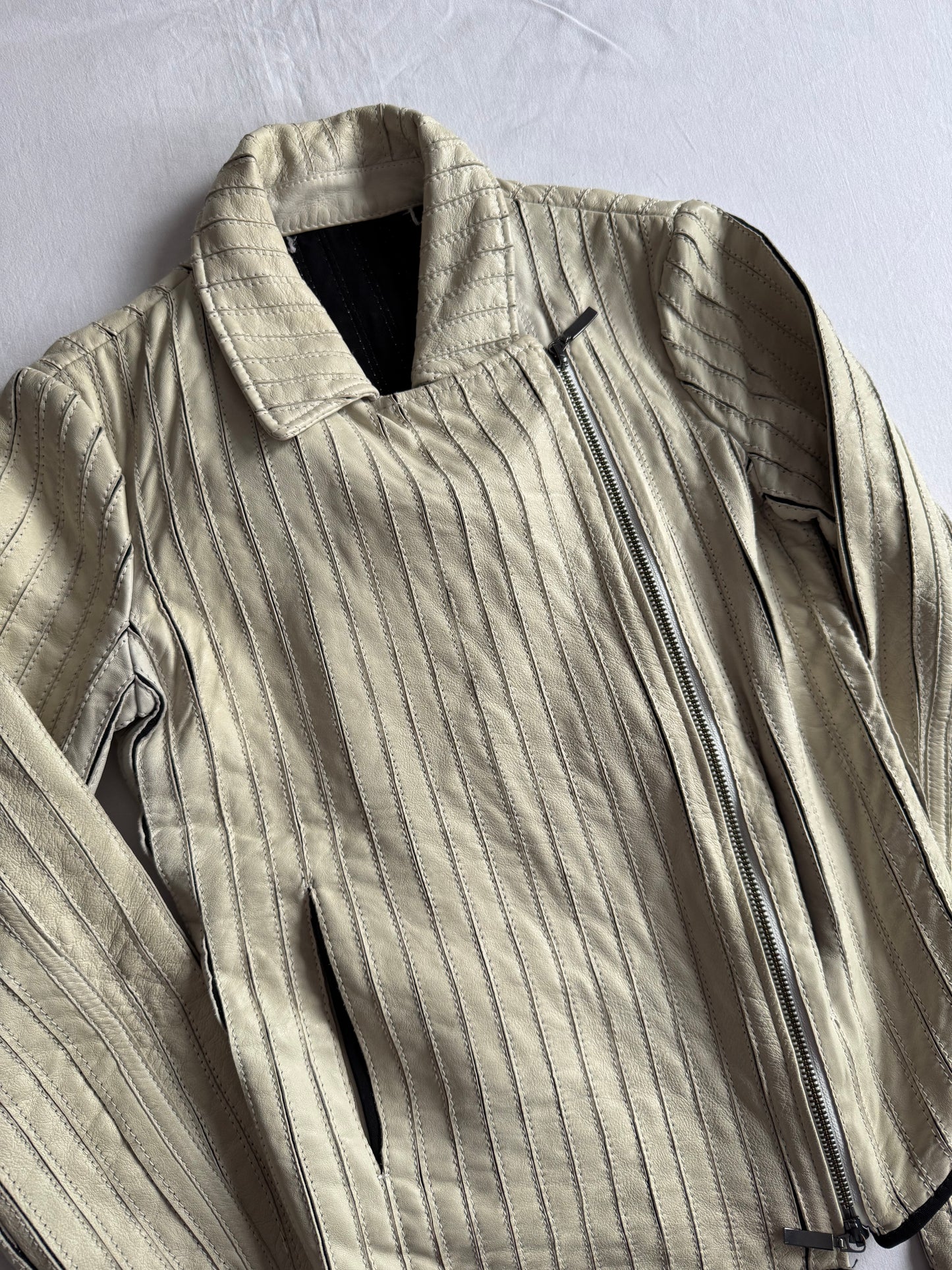 🏍️ Jachetă Biker Y2K Stefanel din Piele de Oaie Alb Natur – EU 36 (S Damă)