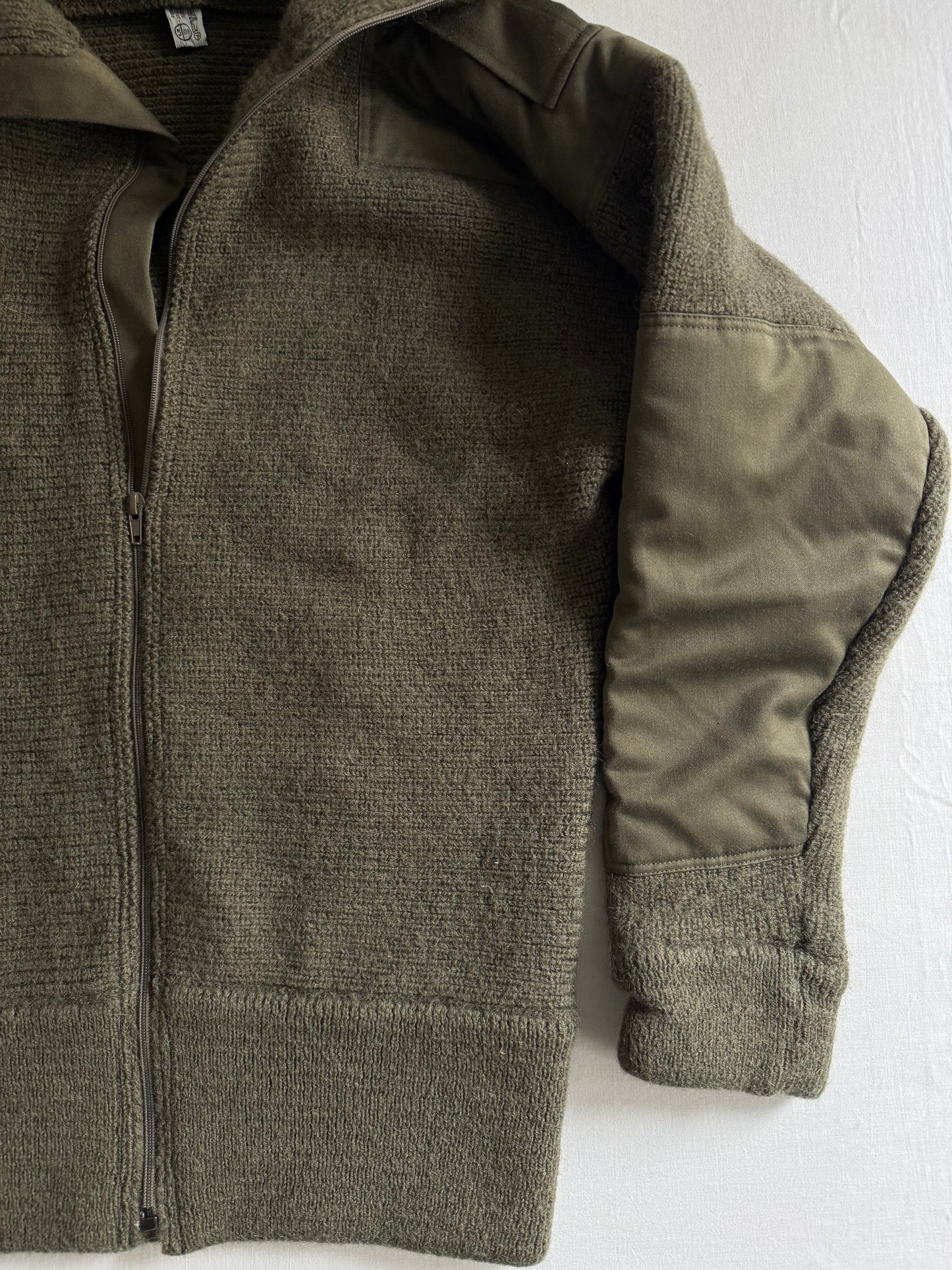 🪖 Pulover Military Austrian Army 1995 – 100% Lână Groasă – Mărime L