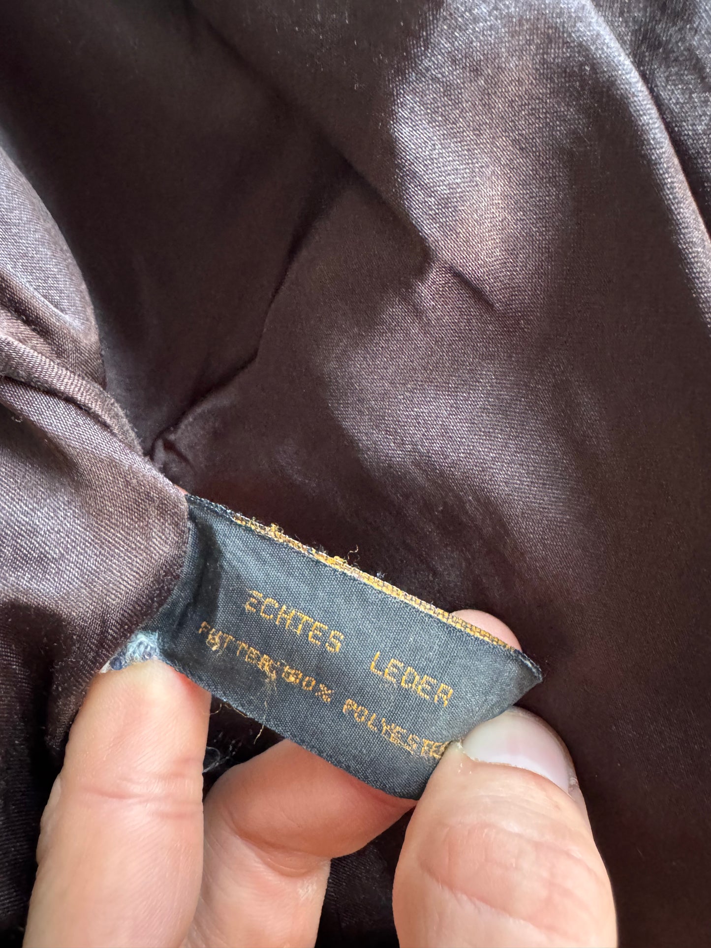 Geacă Vintage Damă din Piele Neagră Faded cu Patină Naturală – M (EU 38)